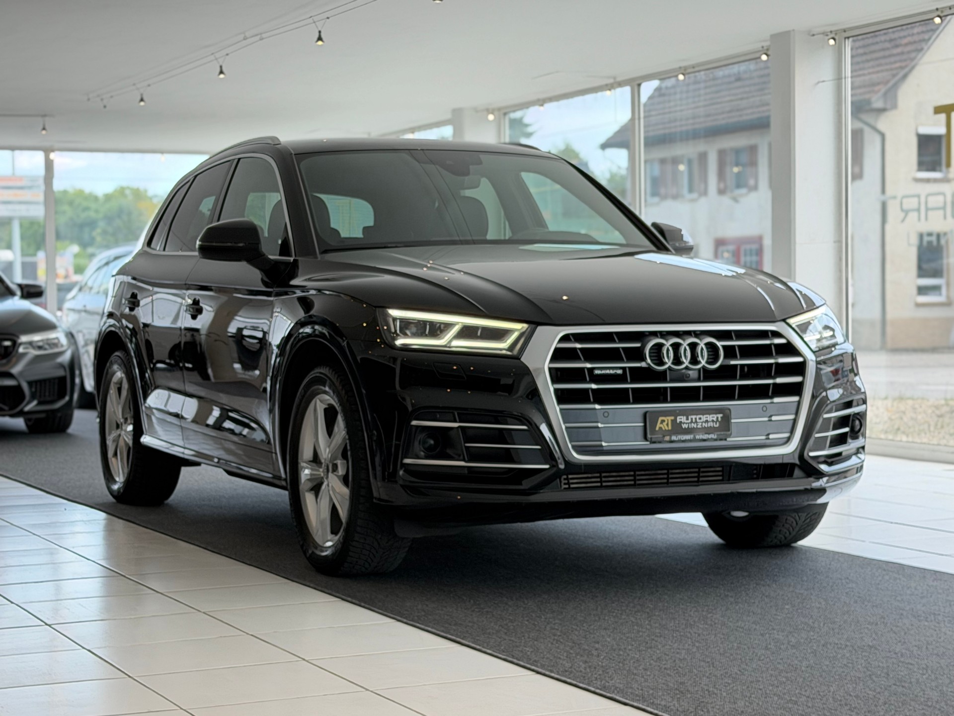 AUDI Q5 2.0 TFSI sport quattro S-tronic **TOP Ausstattung**-showroom-element-2