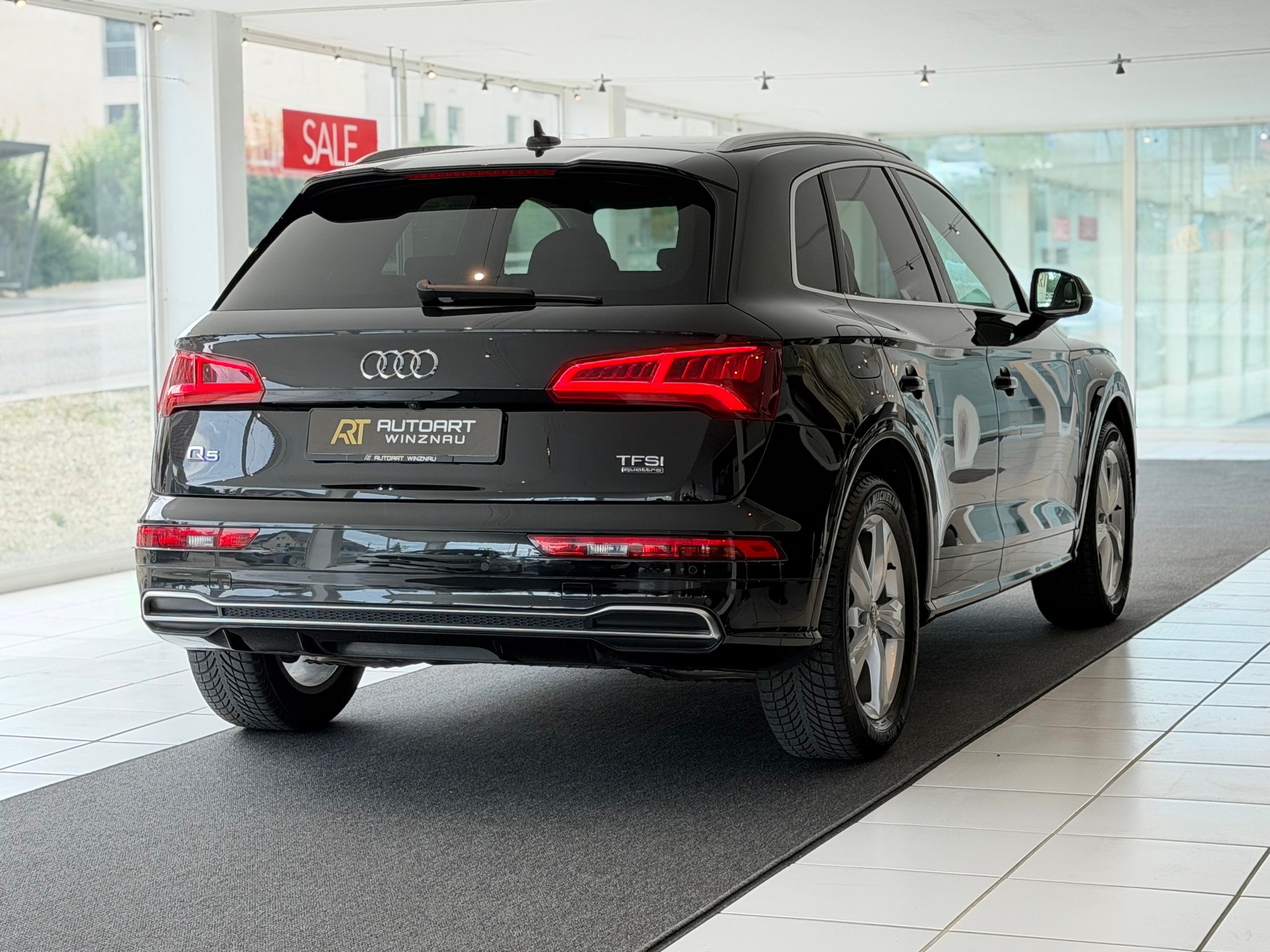 AUDI Q5 2.0 TFSI sport quattro S-tronic **TOP Ausstattung**-image-6