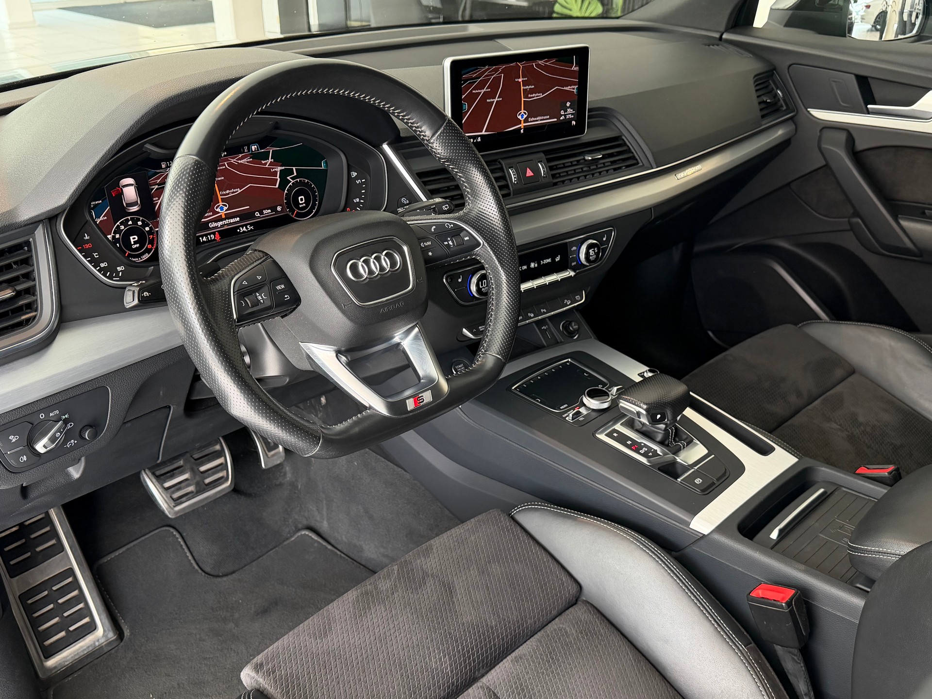AUDI Q5 2.0 TFSI sport quattro S-tronic **TOP Ausstattung**-image-12