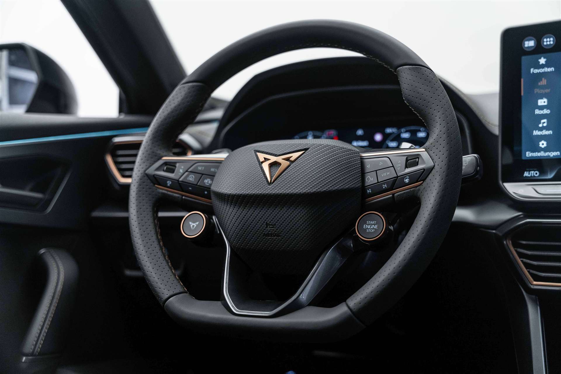 CUPRA Formentor 1.5 TSI DSG-Automat NEW-image-9