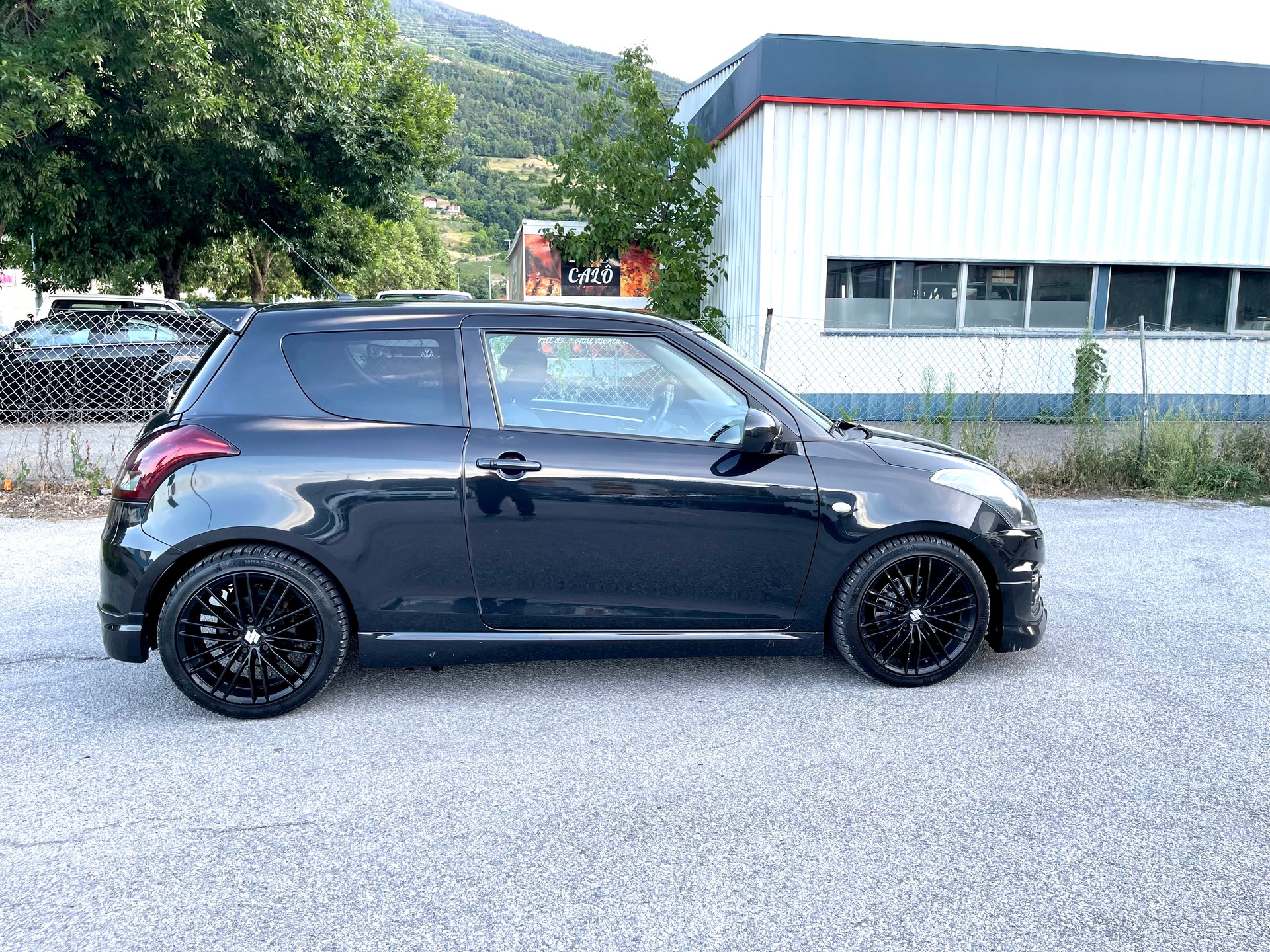 SUZUKI Swift 1.6i 16V Sport-image-15