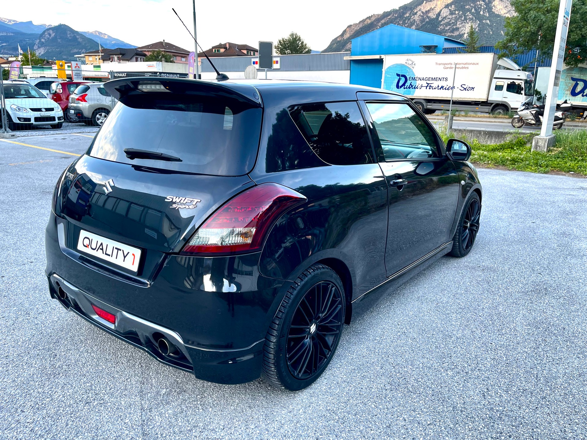 SUZUKI Swift 1.6i 16V Sport-showroom-element-3