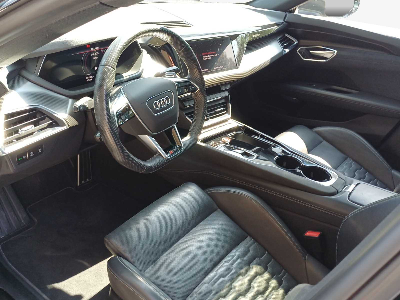 AUDI RS e-tron GT quattro-image-7