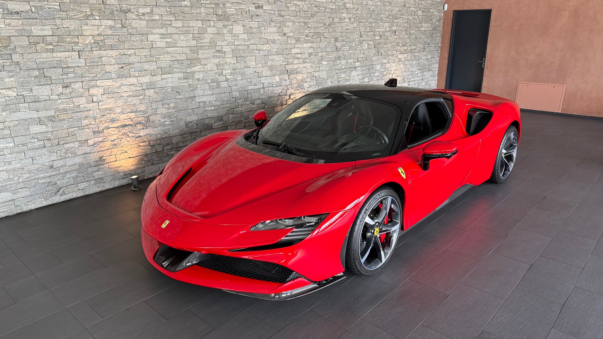 FERRARI SF90 Stradale-image-5