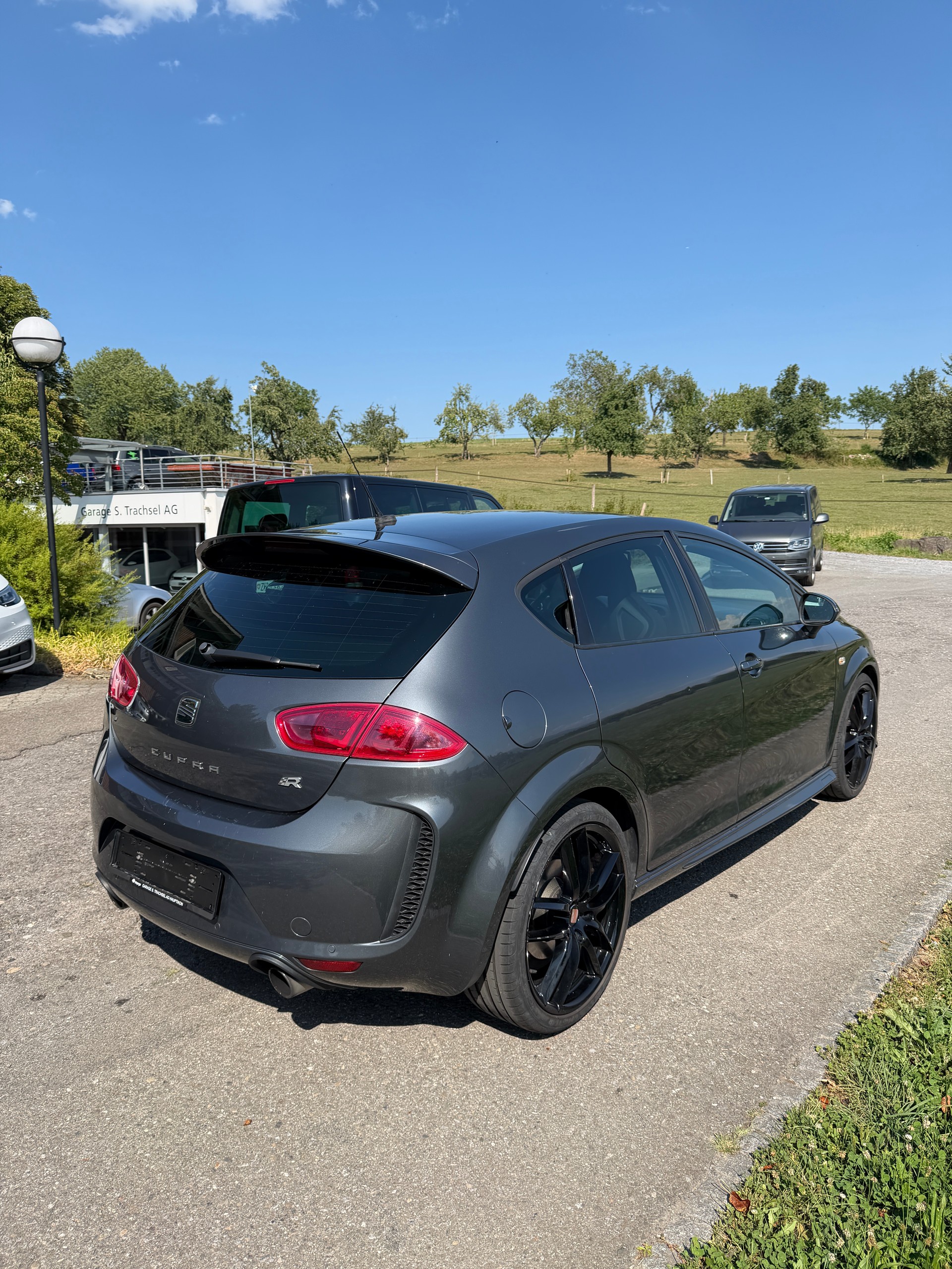 SEAT Leon 2.0 TSI Cupra R-image-5
