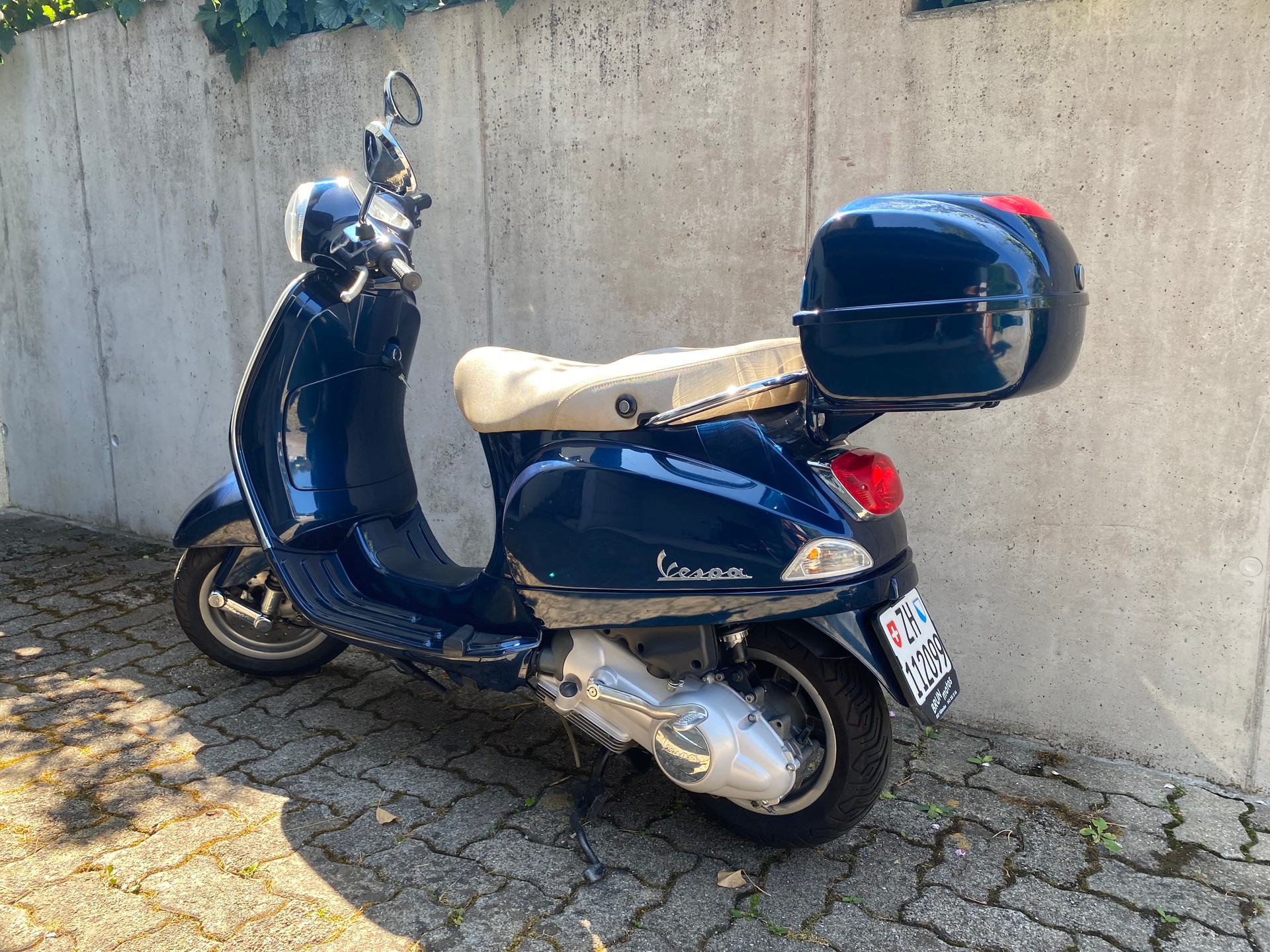PIAGGIO Vespa 125 LX4-image-2