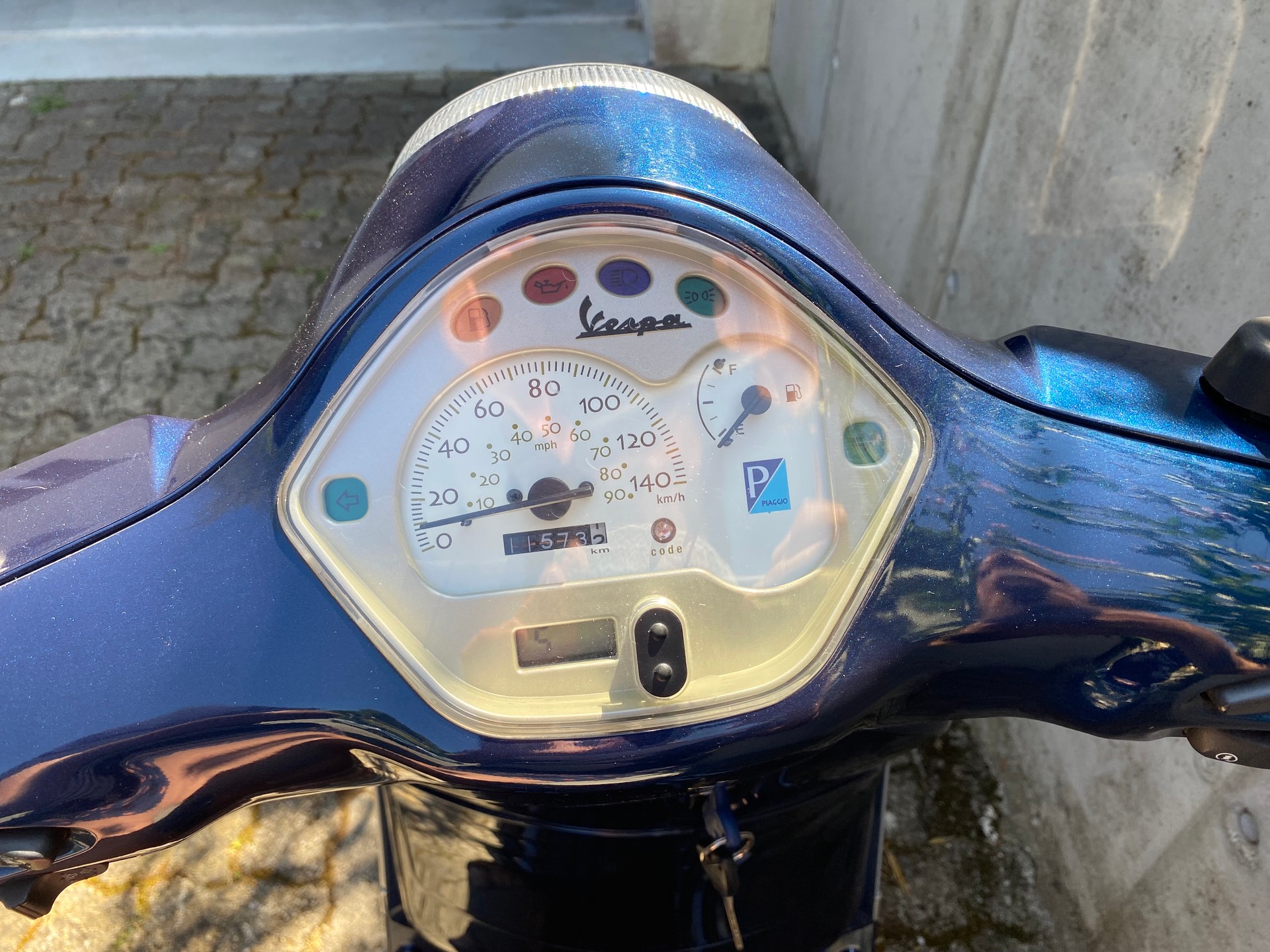 PIAGGIO Vespa 125 LX4-image-3