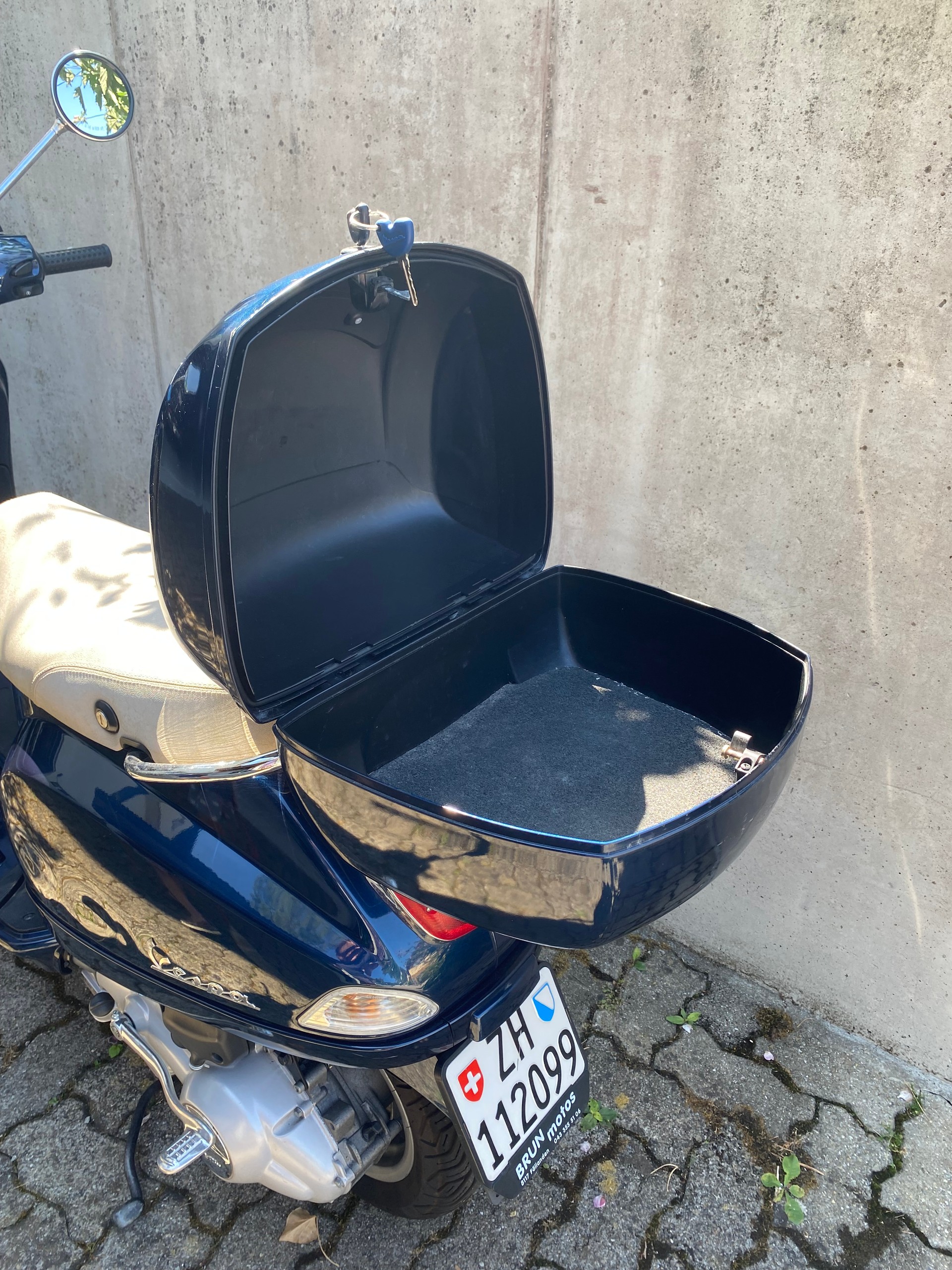 PIAGGIO Vespa 125 LX4-image-5