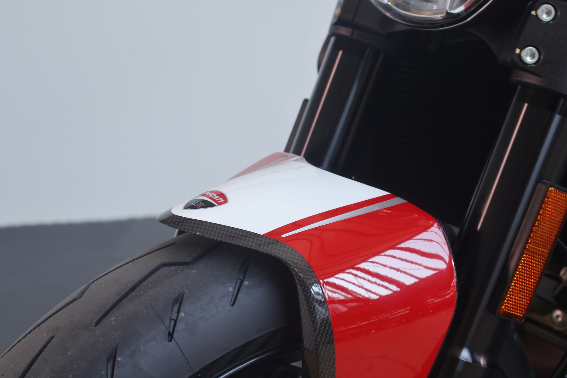 DUCATI Monster 1200 R-image-6