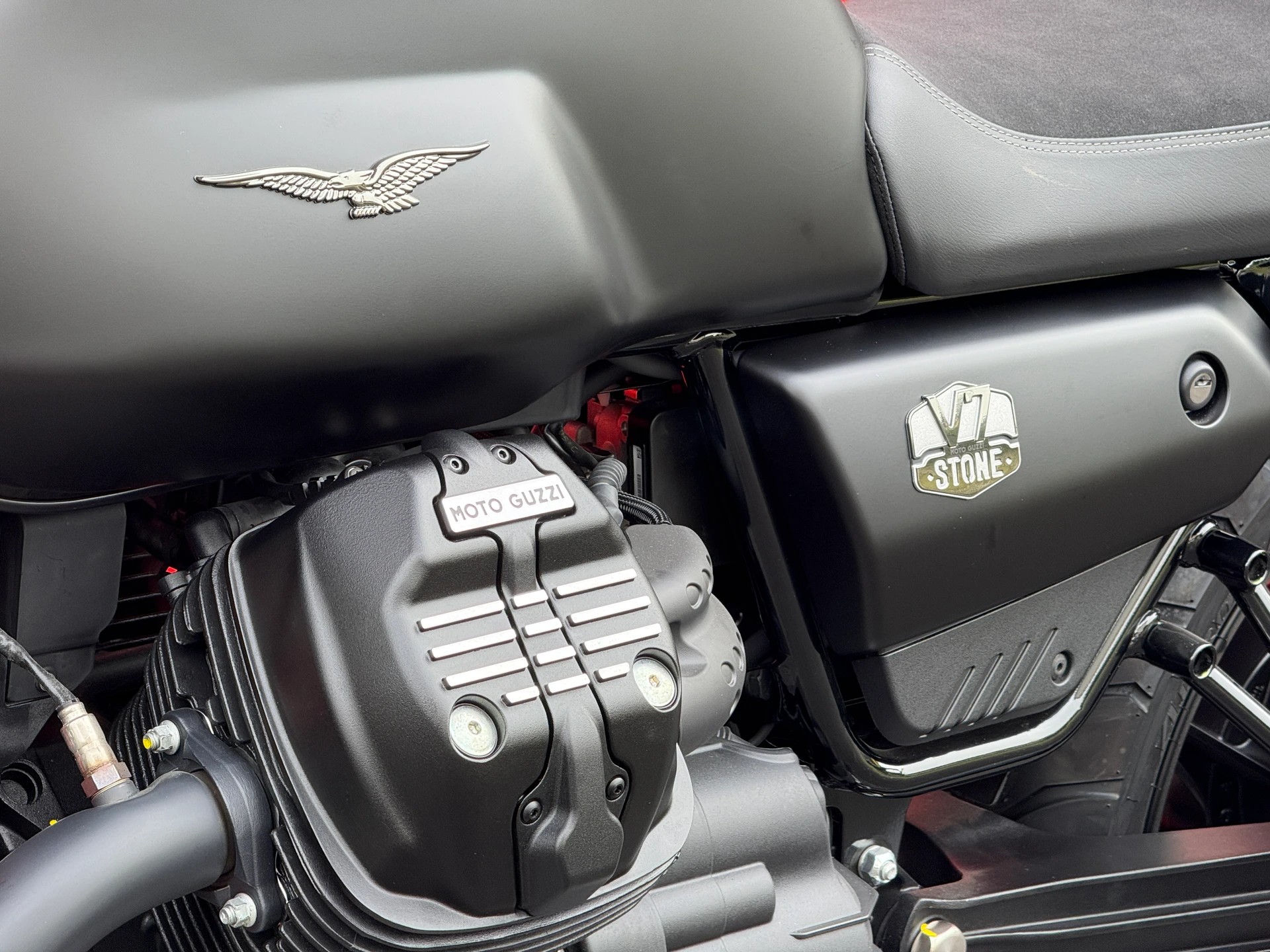 MOTO GUZZI V7 IV 850 Stone (35kW)-image-10