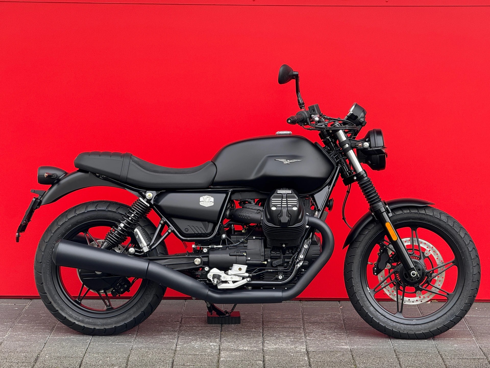 MOTO GUZZI V7 IV 850 Stone (35kW)-image-12