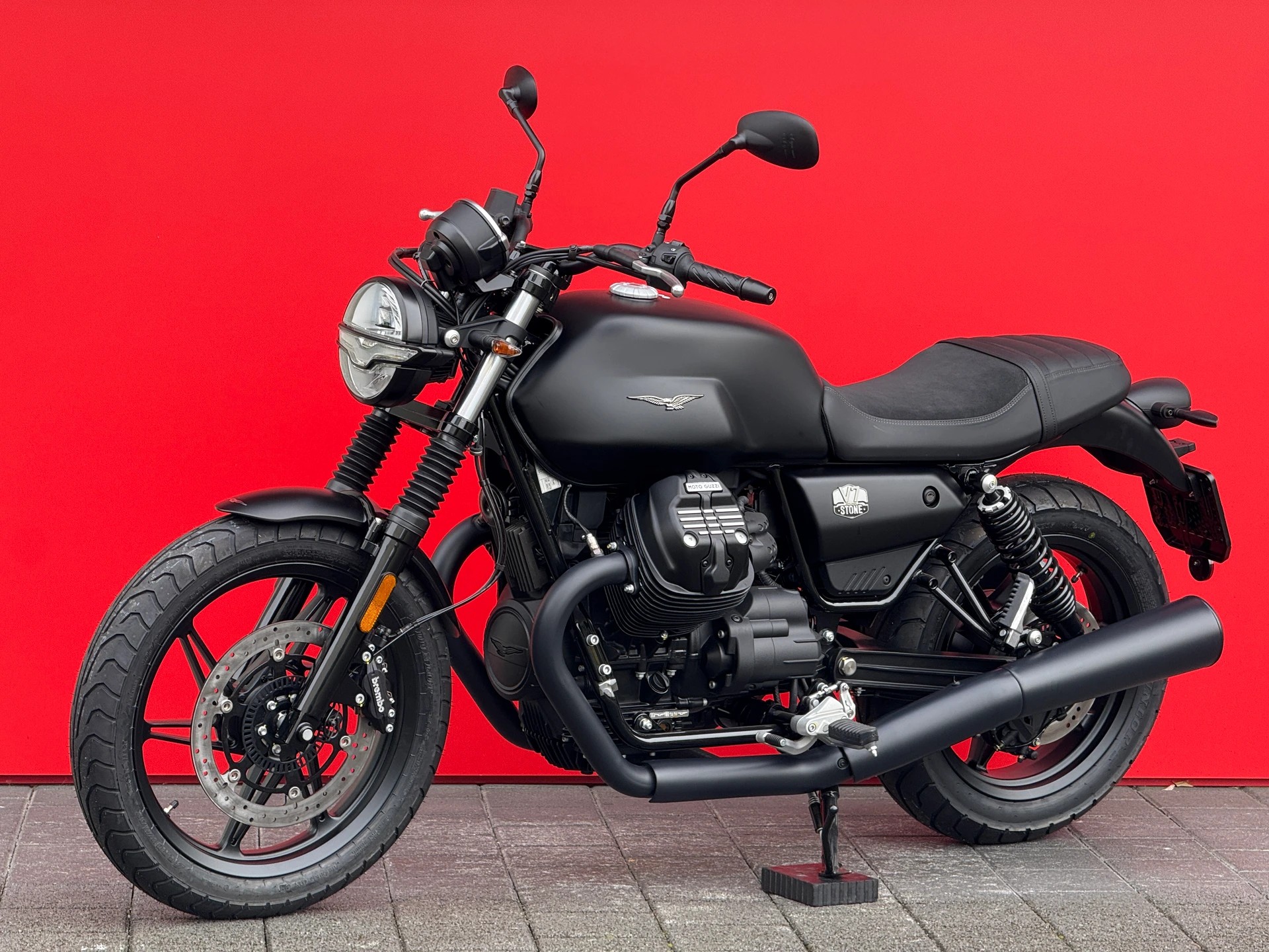 MOTO GUZZI V7 IV 850 Stone (35kW)-image-13