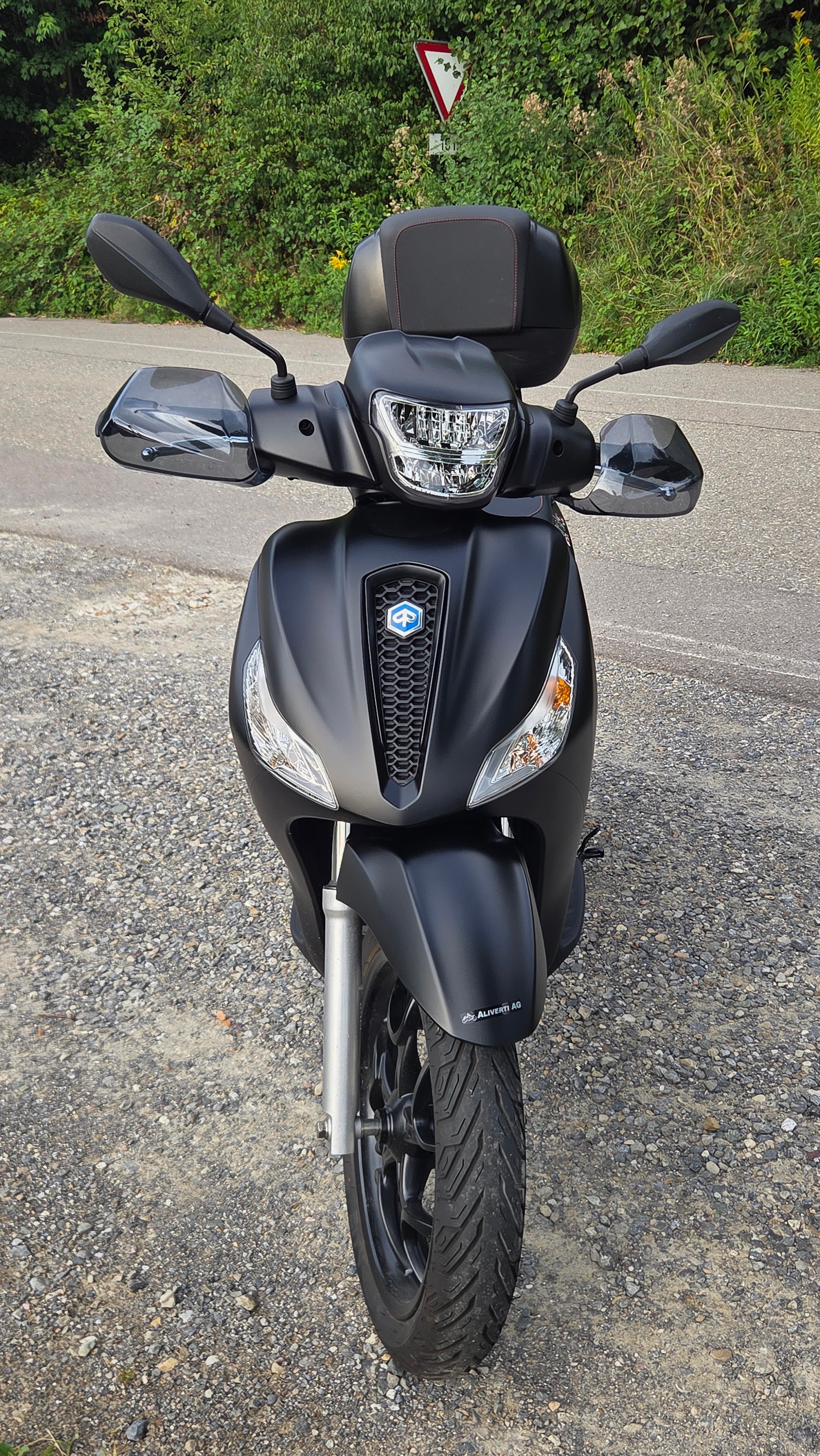 PIAGGIO Medley 125 Sport-image-2