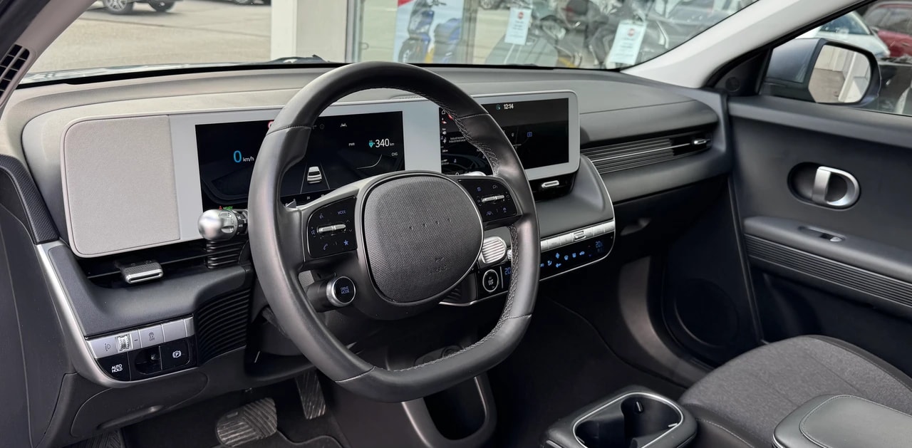 HYUNDAI Ioniq 5 72kWh Origo 4WD-image-6