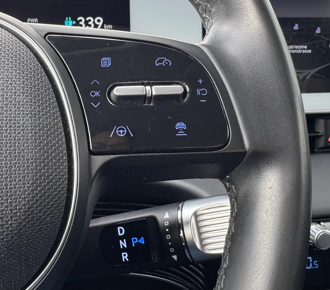HYUNDAI Ioniq 5 72kWh Origo 4WD-image-12