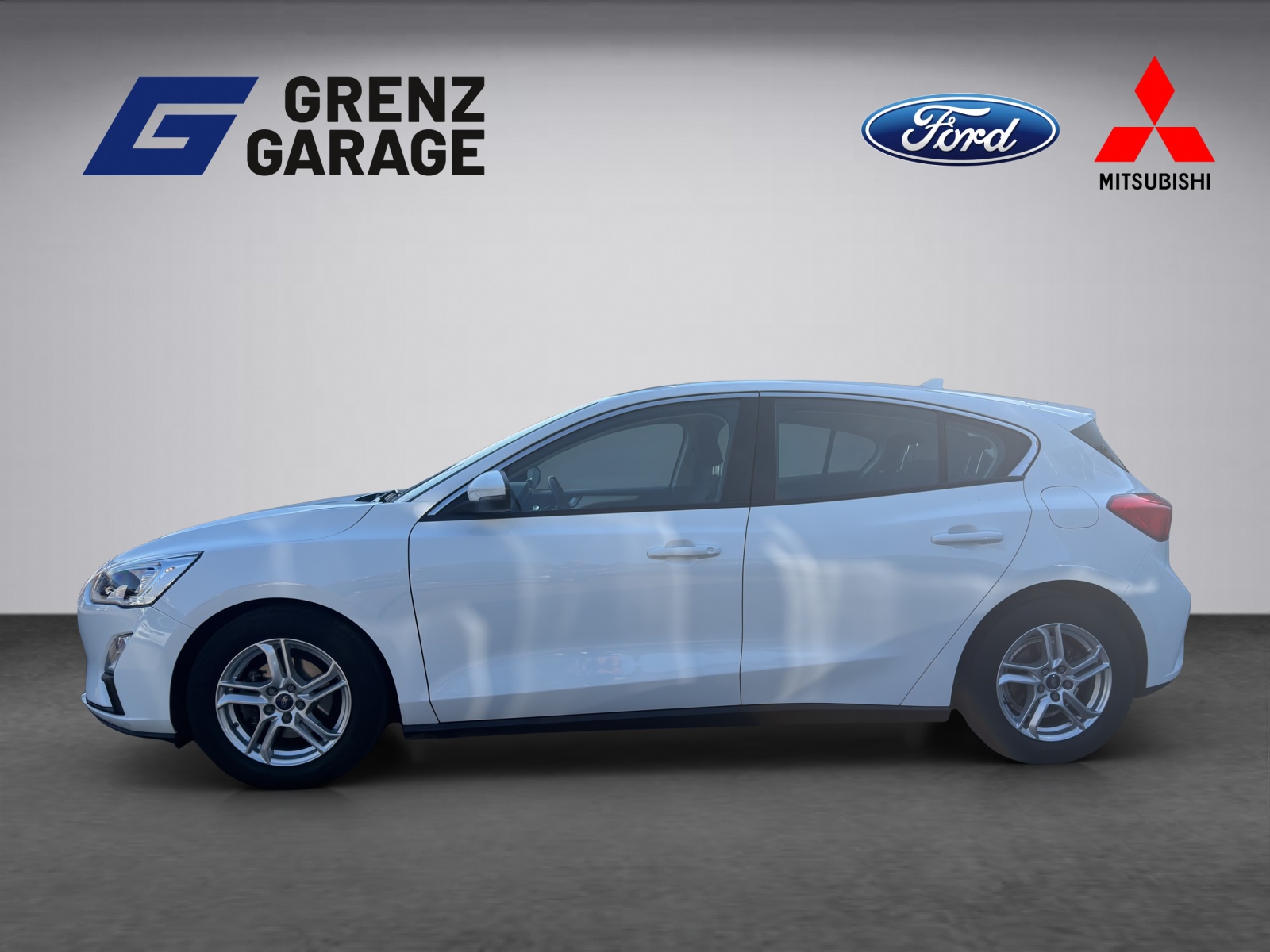 FORD Focus 1.0i EcoB 125 Cool & Connect-showroom-element-1