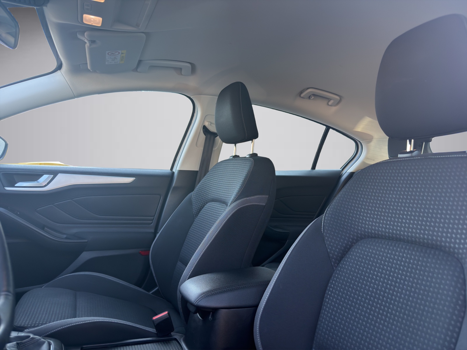 FORD Focus 1.0i EcoB 125 Cool & Connect-image-9