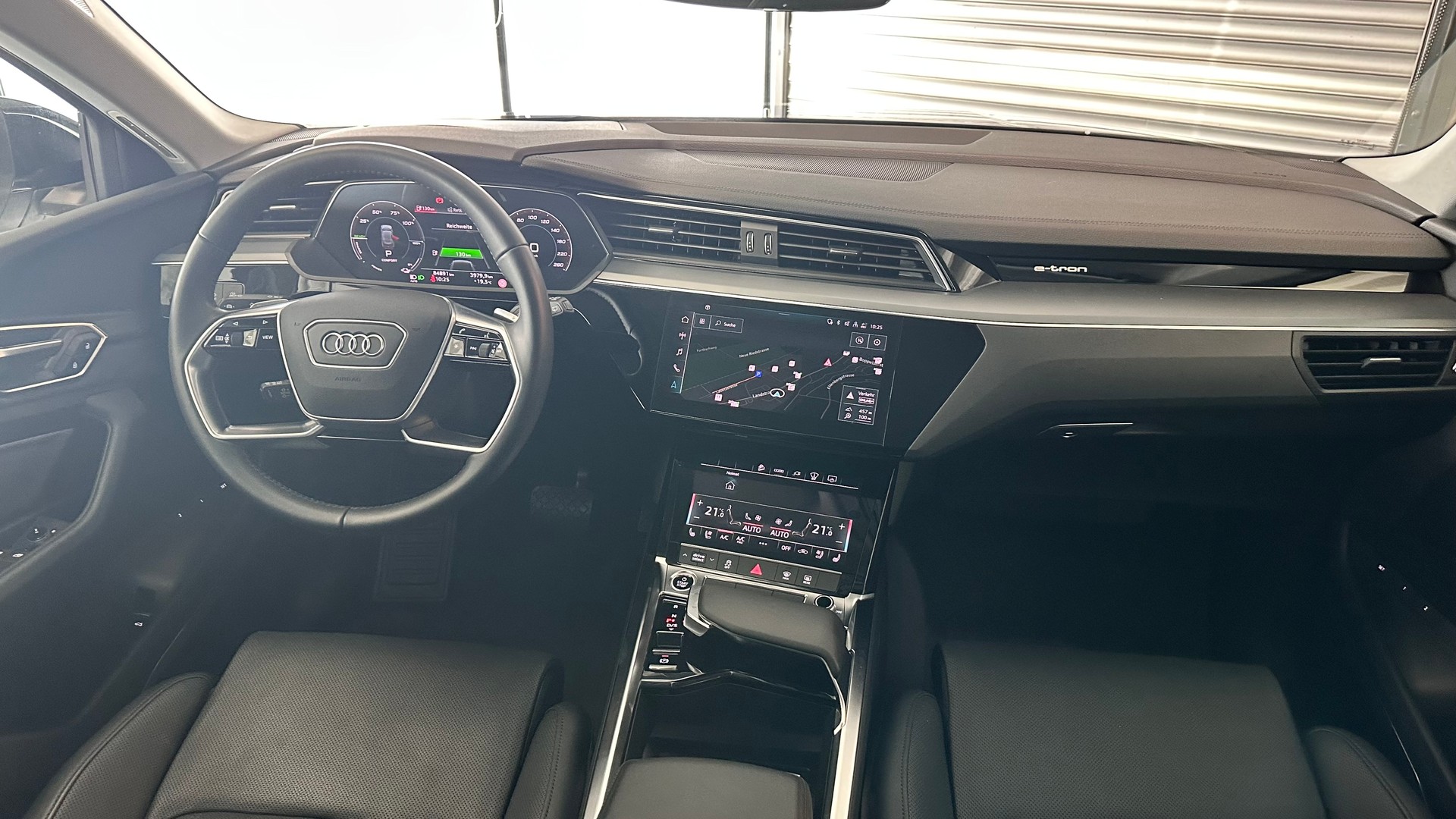 AUDI e-tron 50 Advanced quattro-image-6
