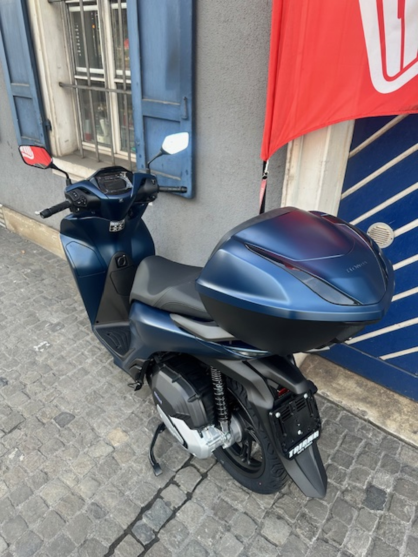 HONDA SH 125 Smart Top Box Modell 2026 Summer Sale-image-7