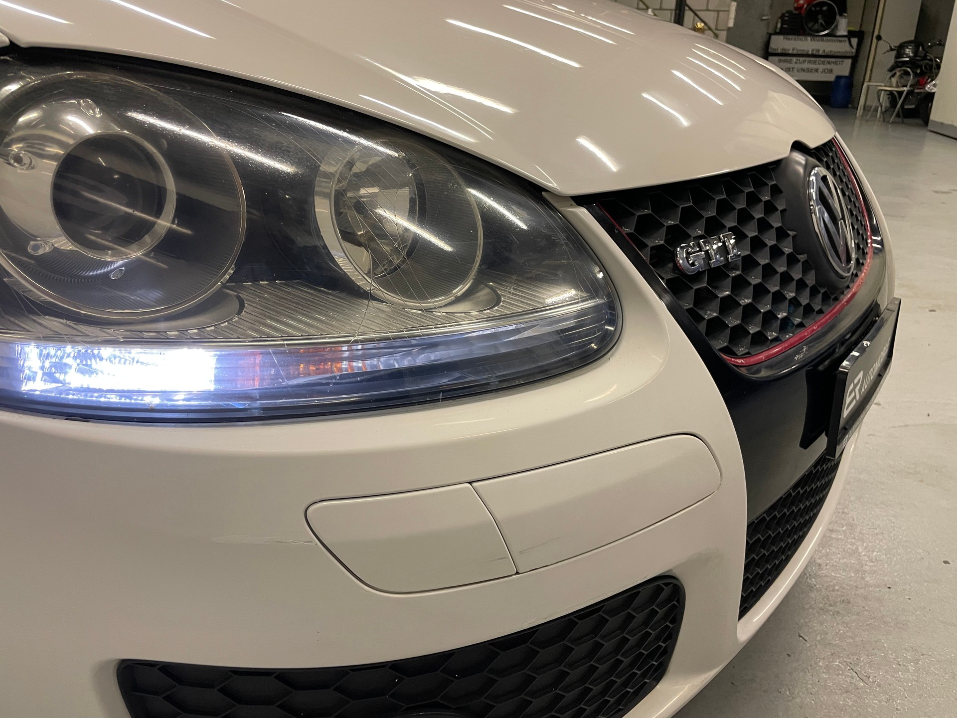 VW Golf 2.0 TFSI GTI-image-9