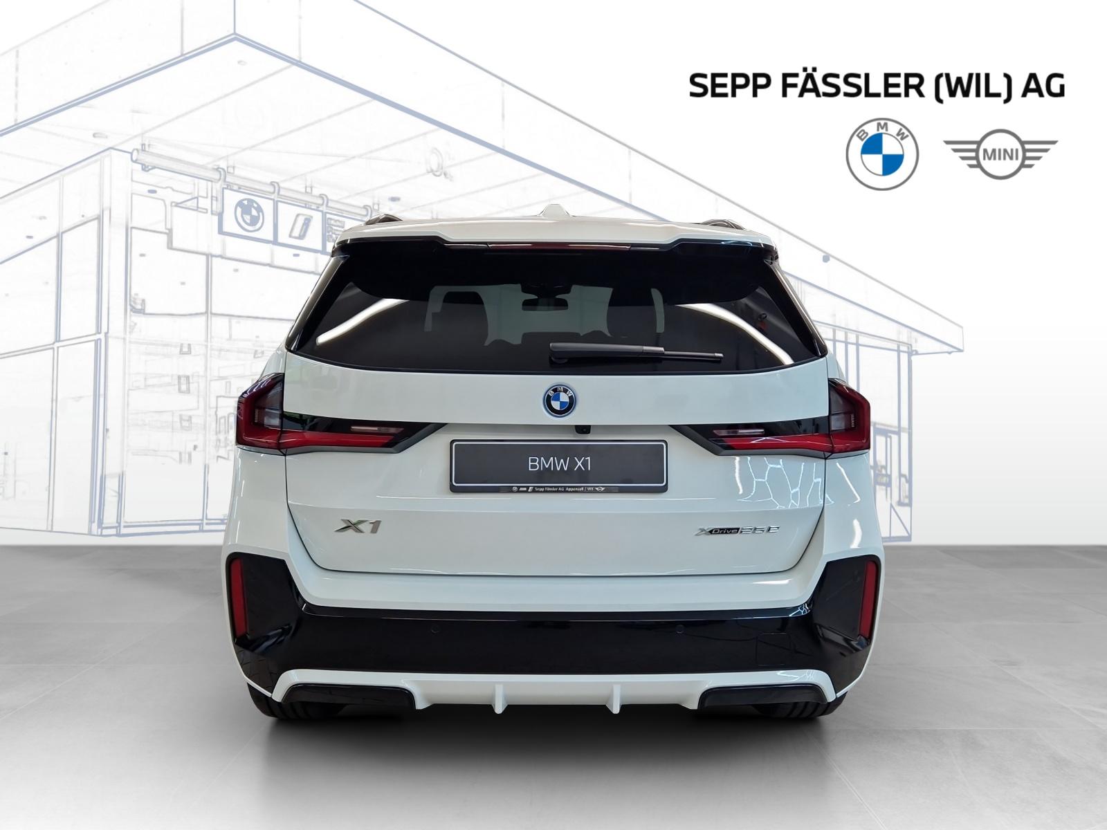 BMW X1 xDrive25e M Sport-showroom-element-3