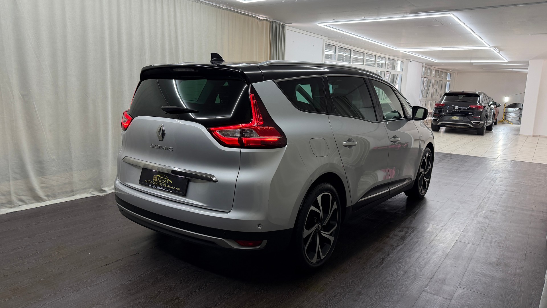 RENAULT Grand Scénic 1.3 16V Turbo Black Edition EDC-showroom-element-3