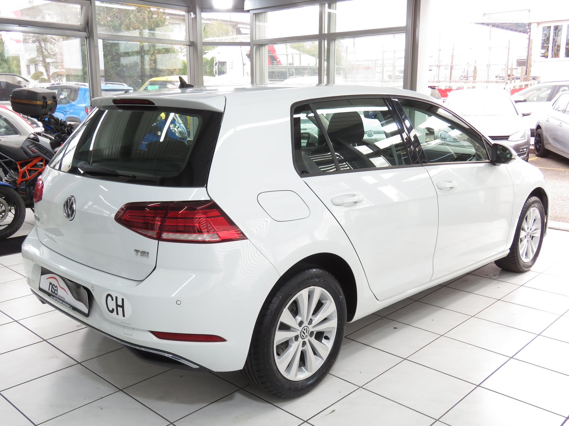 VW Golf 1.0 TSI Comfortline-showroom-element-3