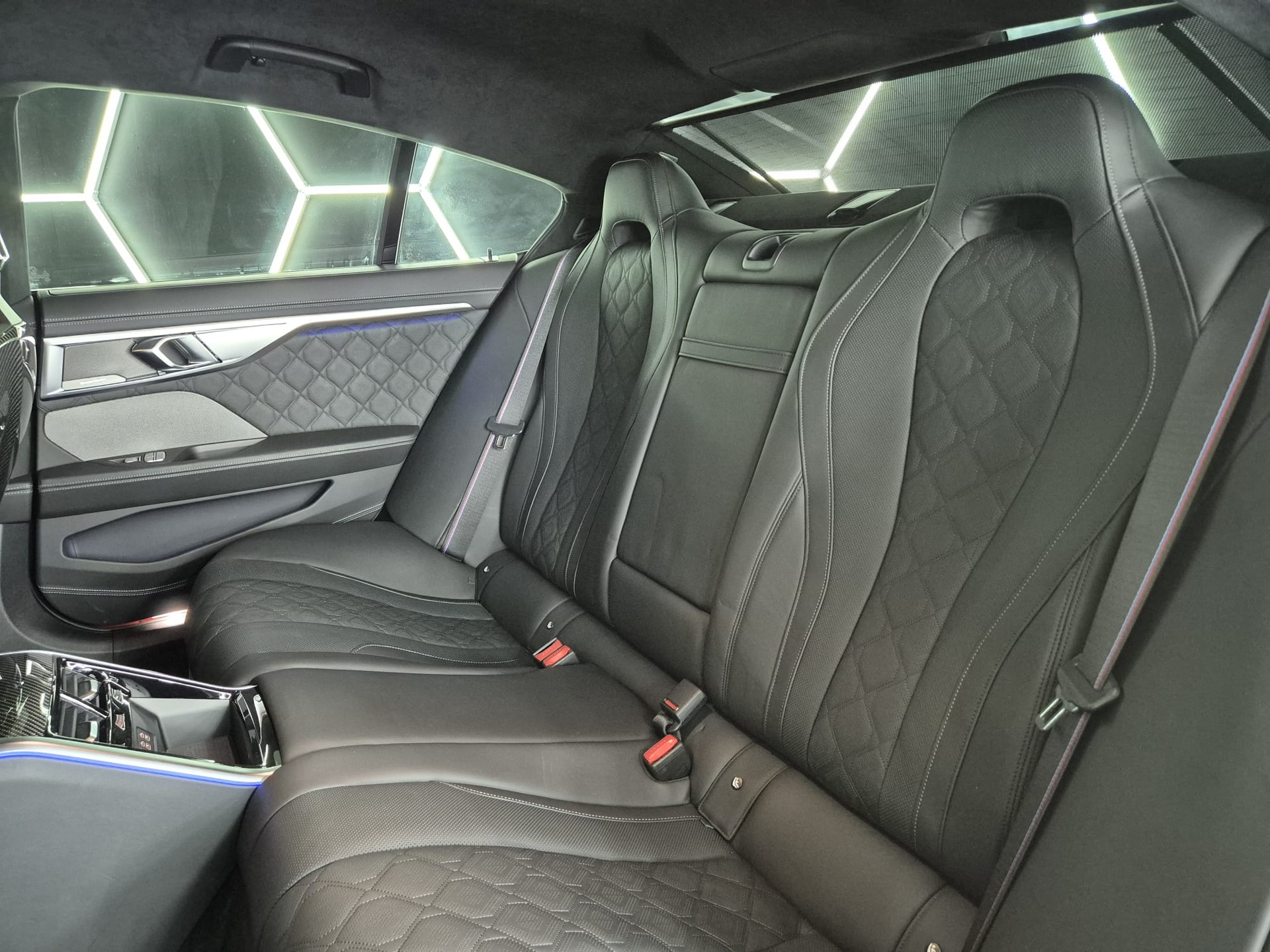 BMW M8 xDrive M Competition Steptronic Gran Coupé Carbon Schalensitze-image-19