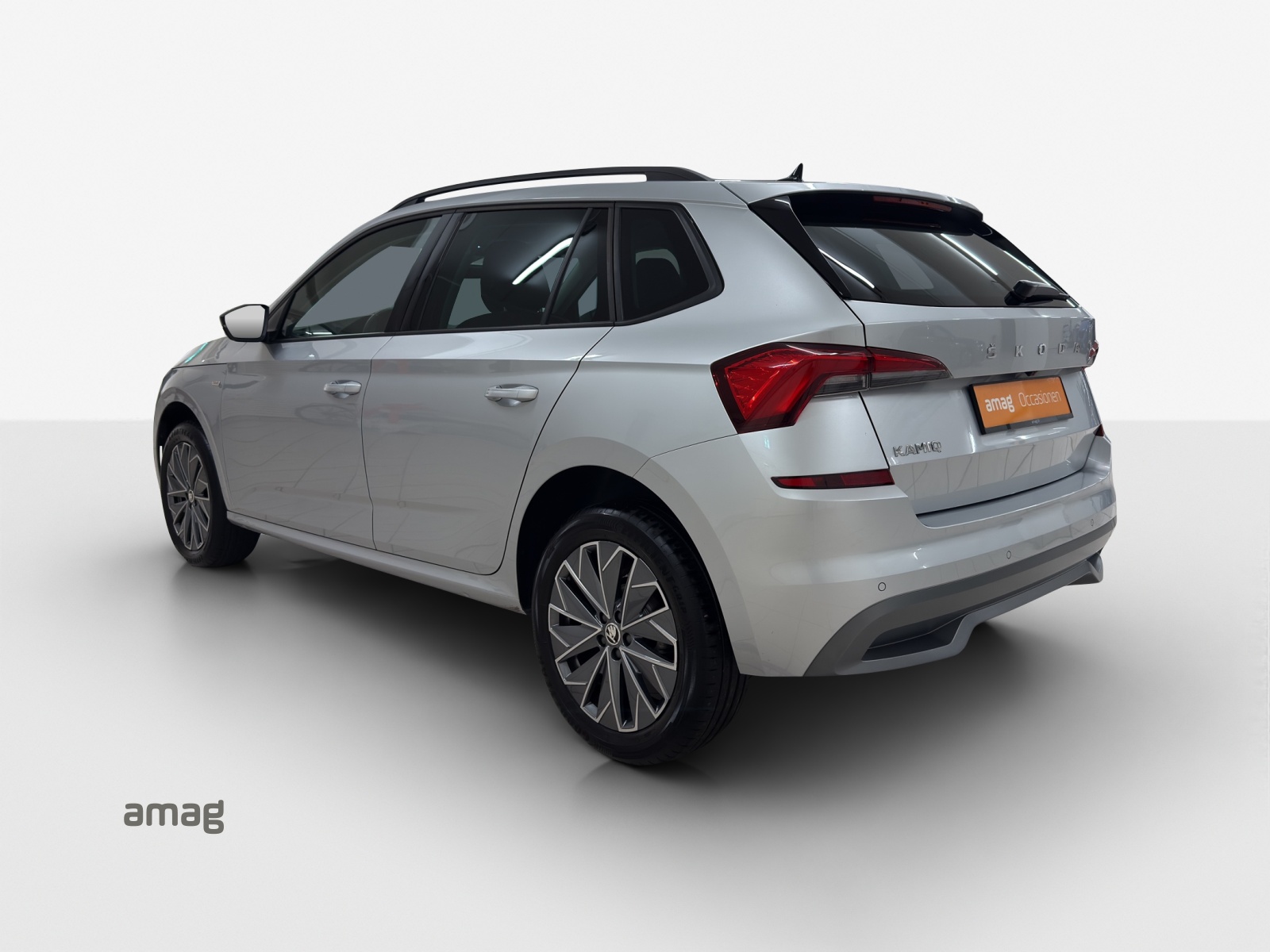 SKODA Kamiq 1.0 TSI Tour DSG-showroom-element-2