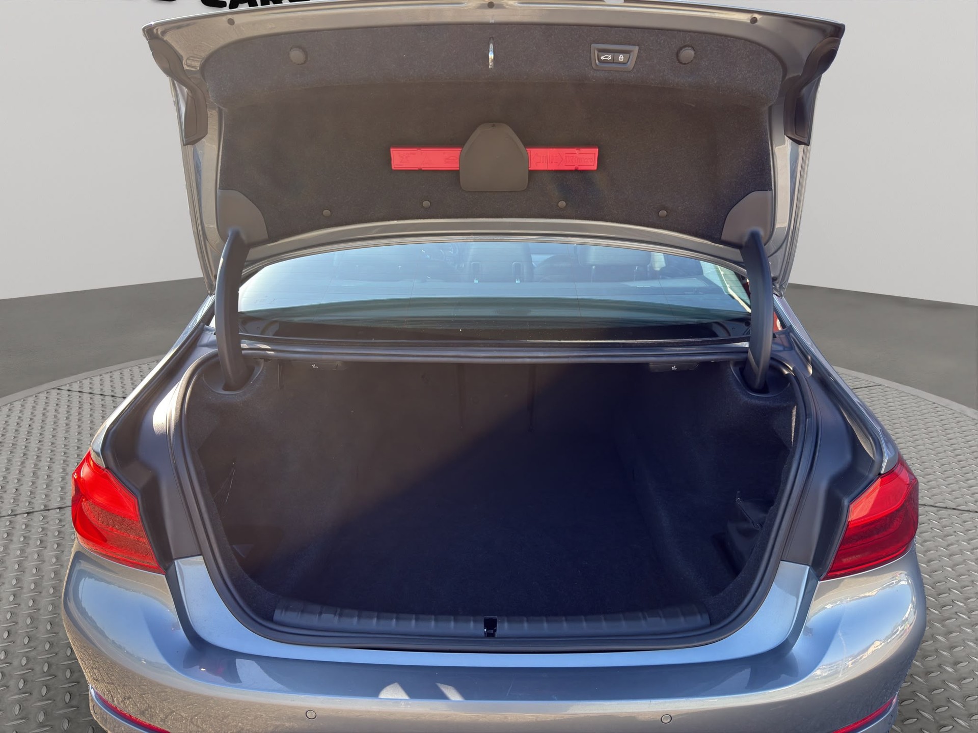 BMW 520d xDrive Sport Line Steptronic-image-10