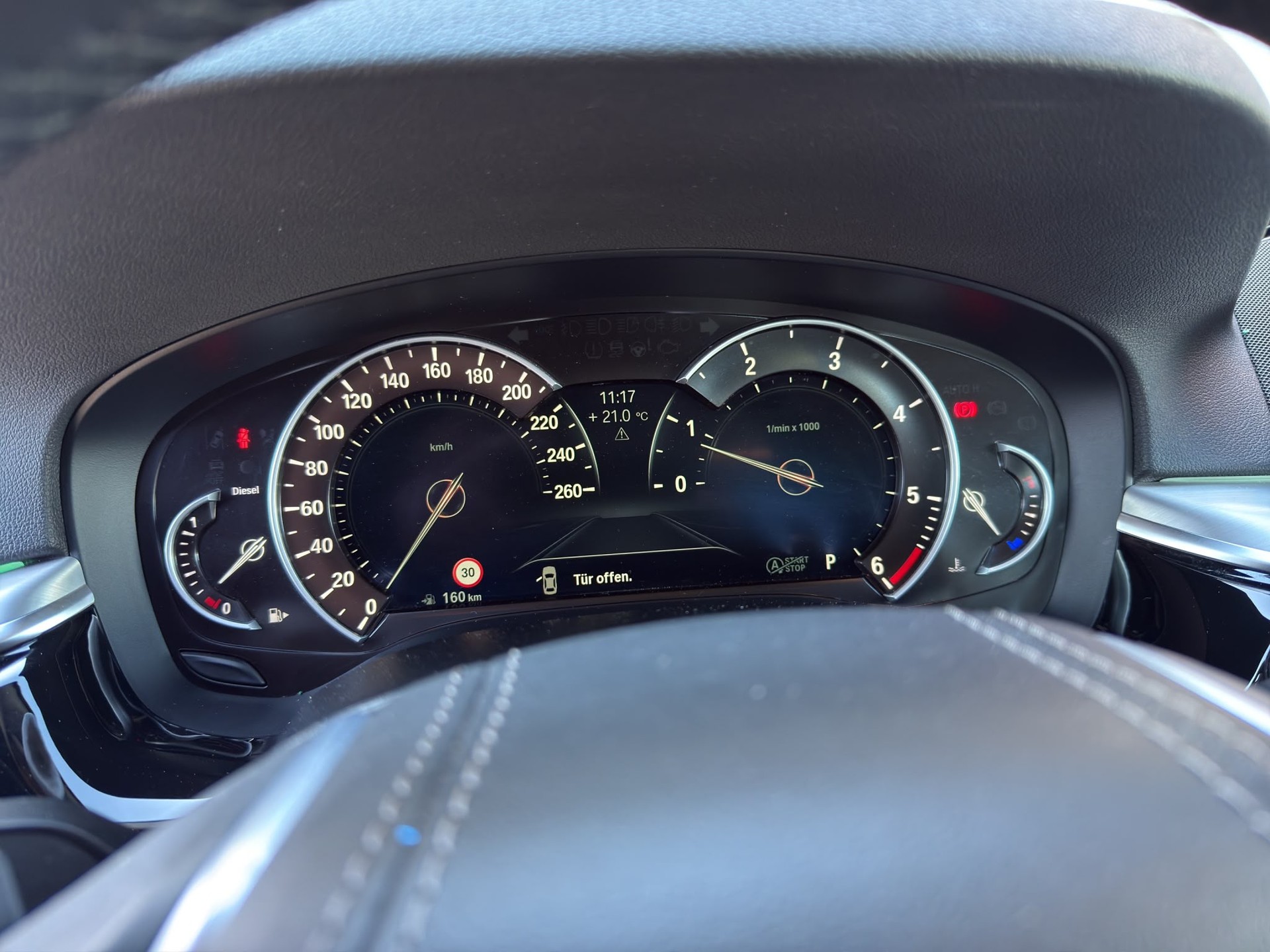 BMW 520d xDrive Sport Line Steptronic-image-18