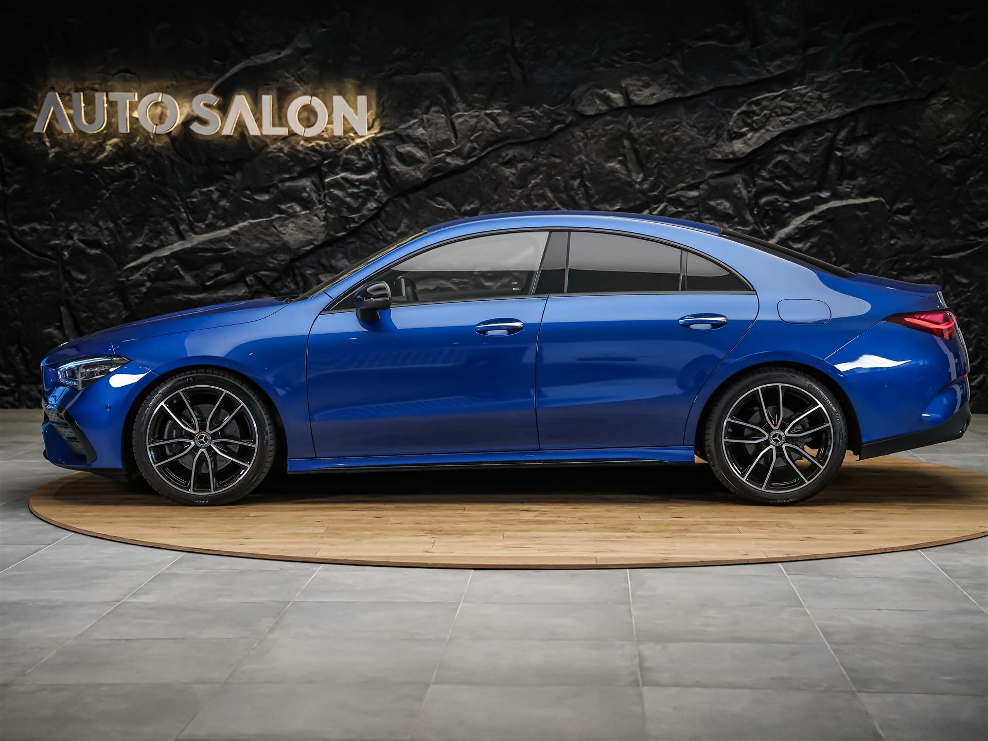 MERCEDES-BENZ CLA 200 d AMG Line *Werksgarantie*Sitzheizung*-showroom-element-2