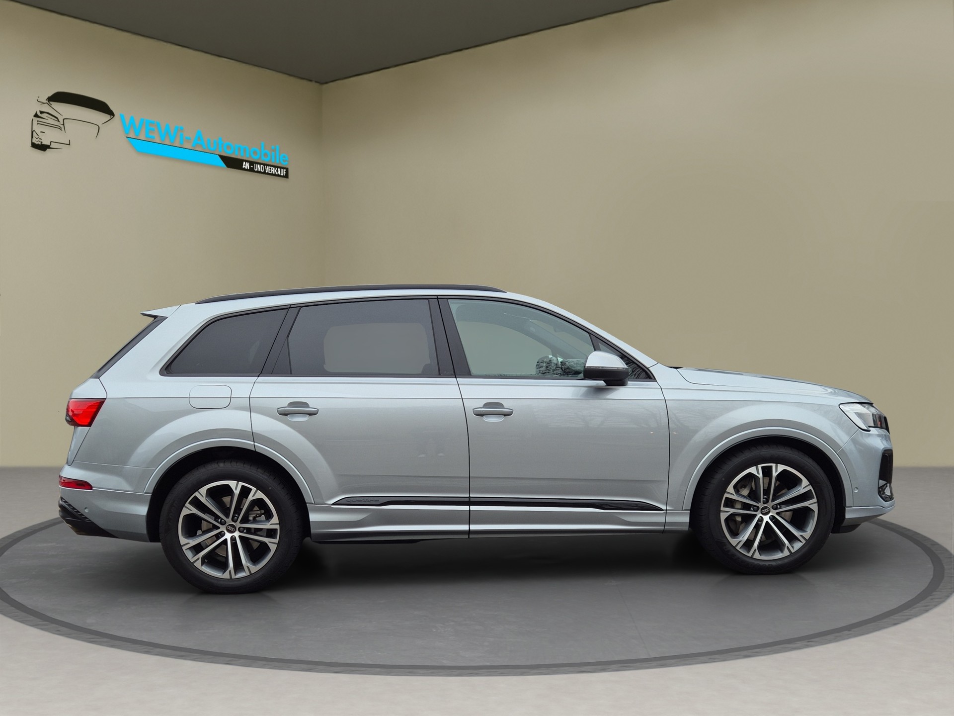 AUDI Q7 50 TDI quattro S Line tiptronic-showroom-element-1