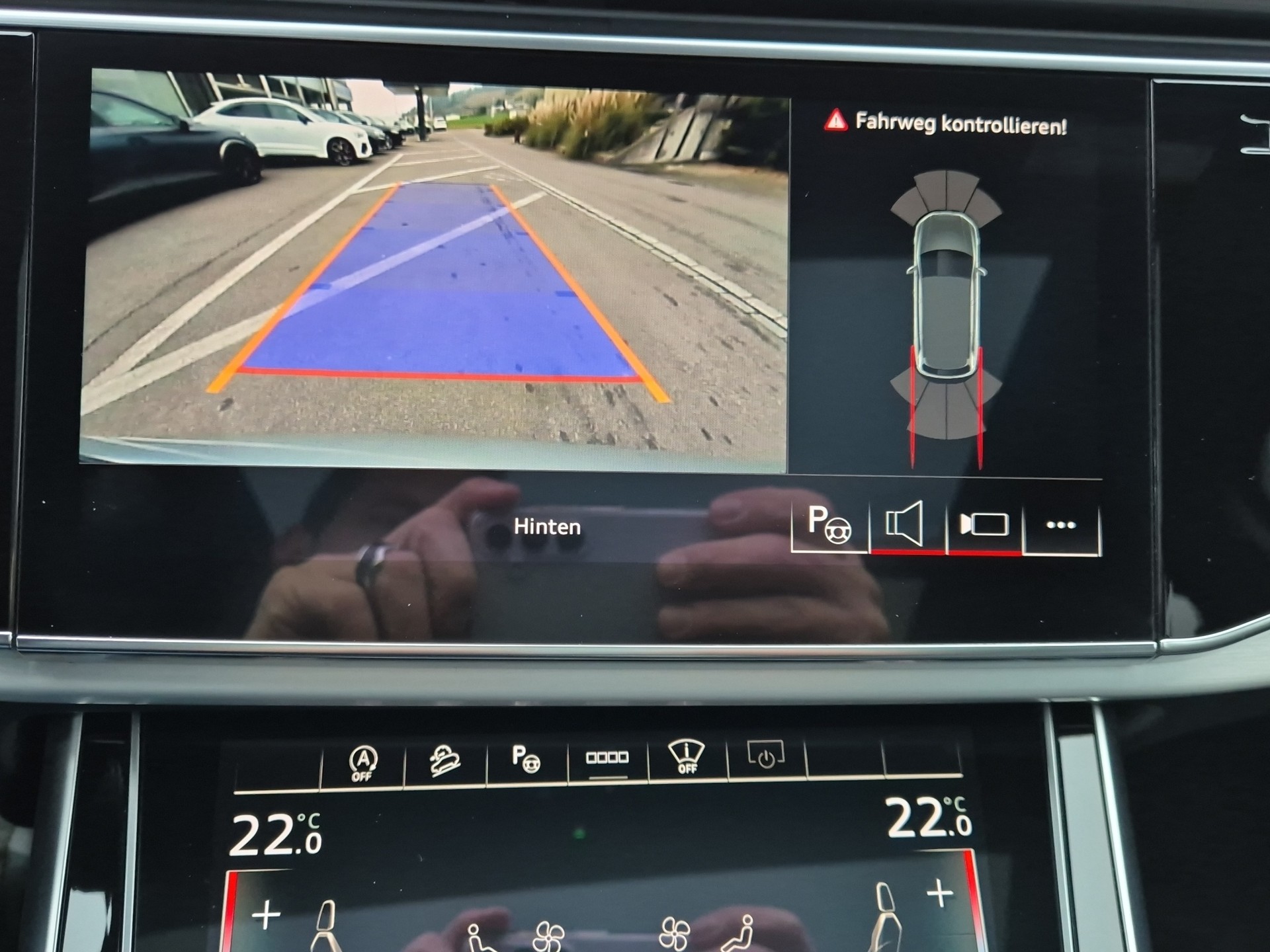 AUDI Q7 50 TDI quattro S Line tiptronic-image-19