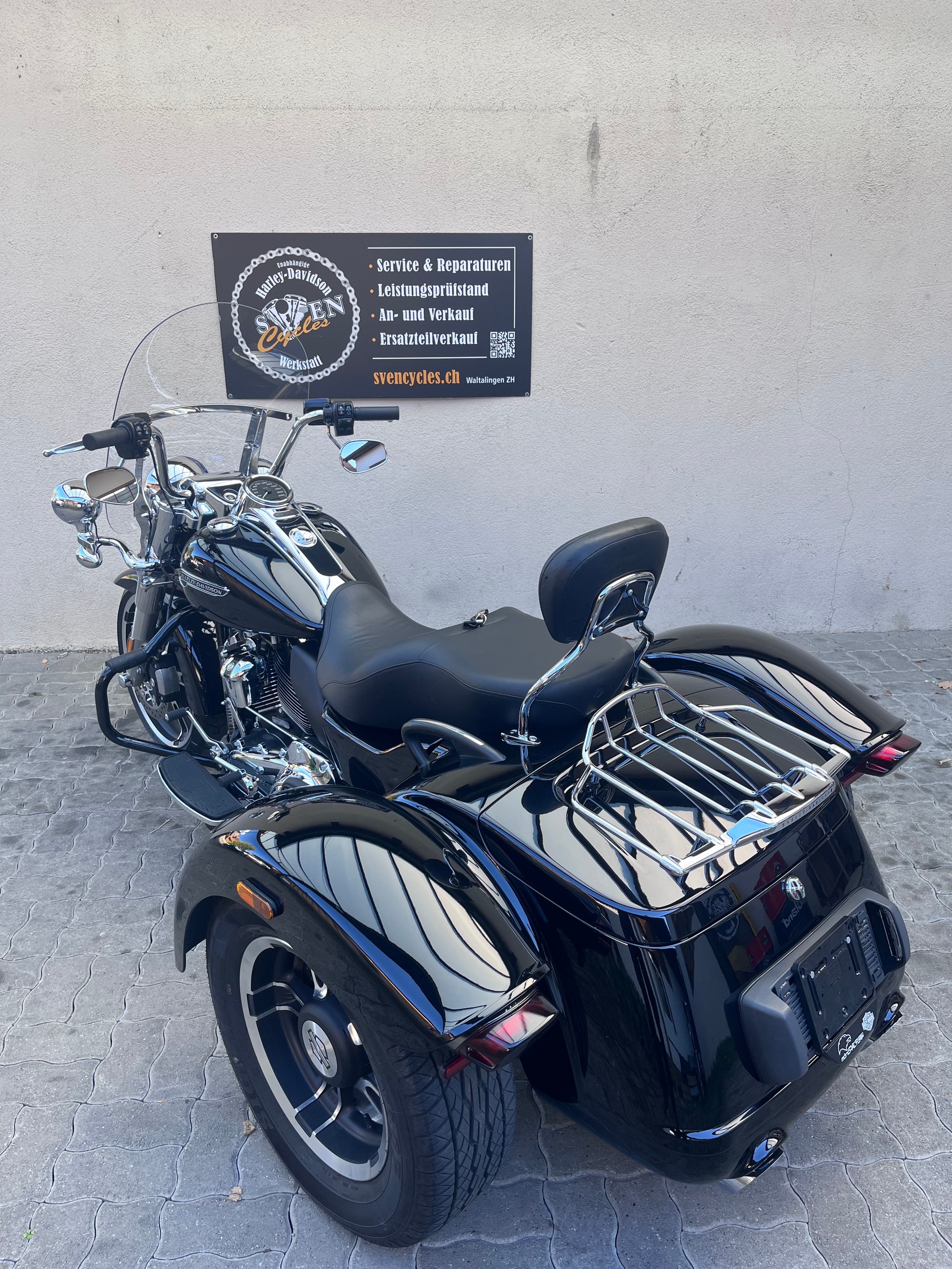 HARLEY-DAVIDSON FLRT Freewheeler 114-image-3