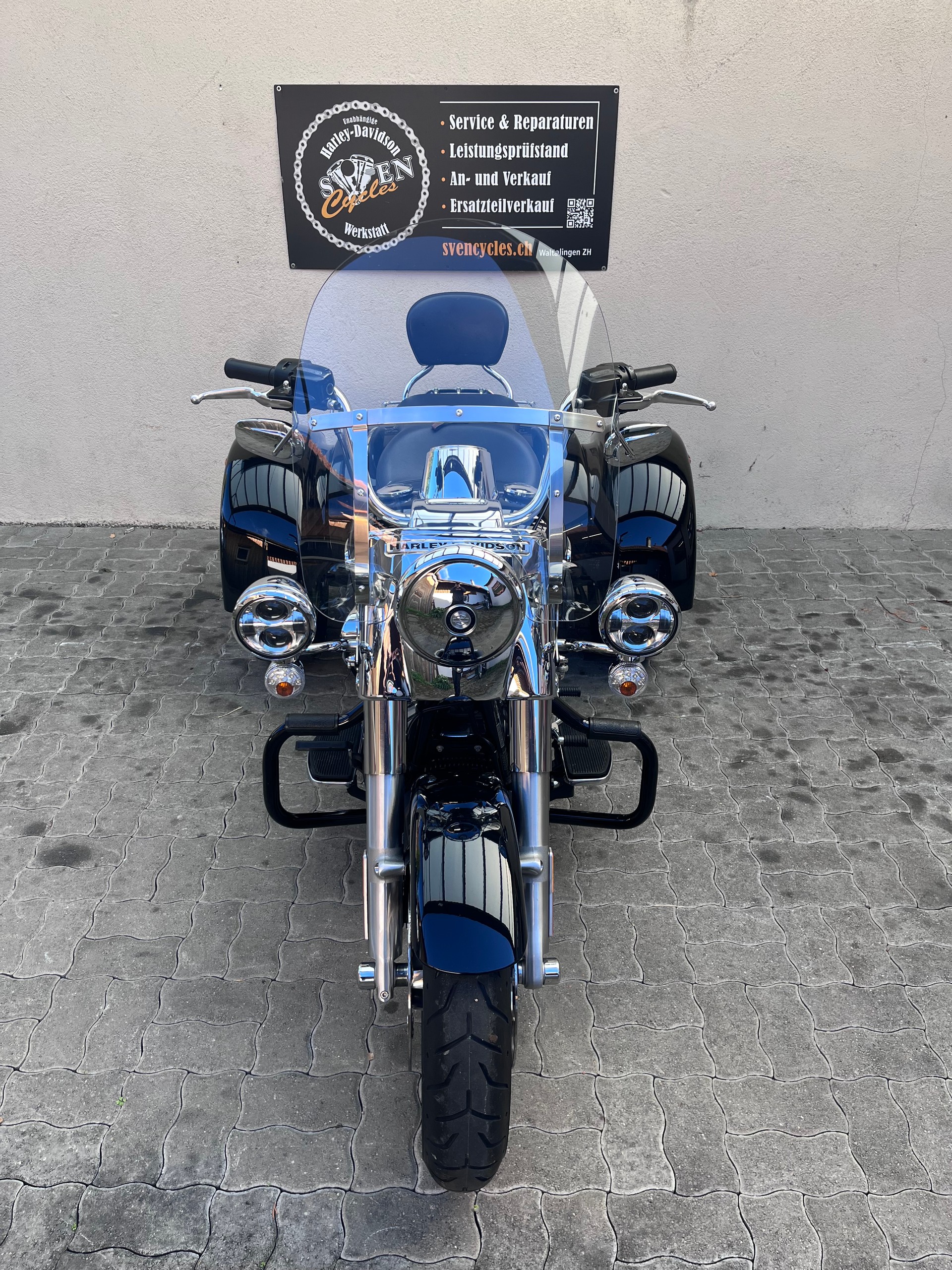 HARLEY-DAVIDSON FLRT Freewheeler 114-image-7