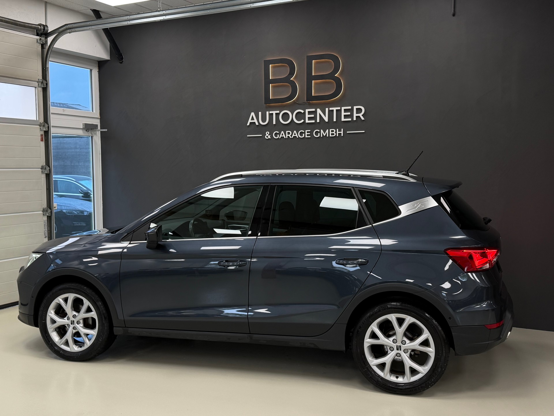 SEAT Arona 1.0 TSI Eco Hola FR DSG °° 5 Jahre / 100'000 KM Werksgarantie °°-showroom-element-3