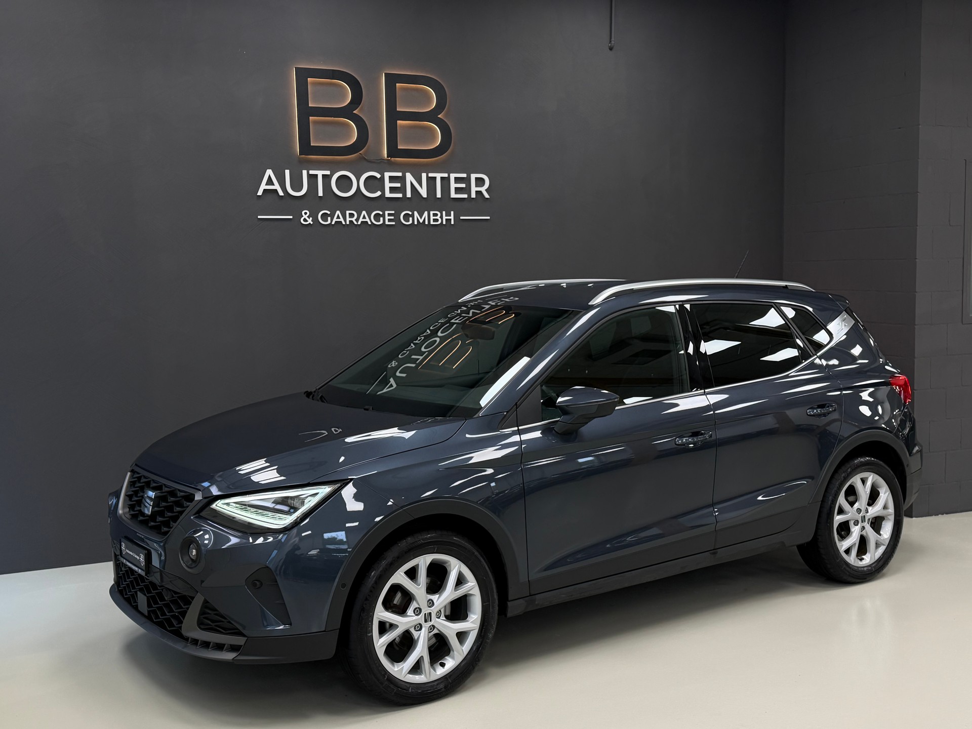 SEAT Arona 1.0 TSI Eco Hola FR DSG °° 5 Jahre / 100'000 KM Werksgarantie °°-showroom-element-1
