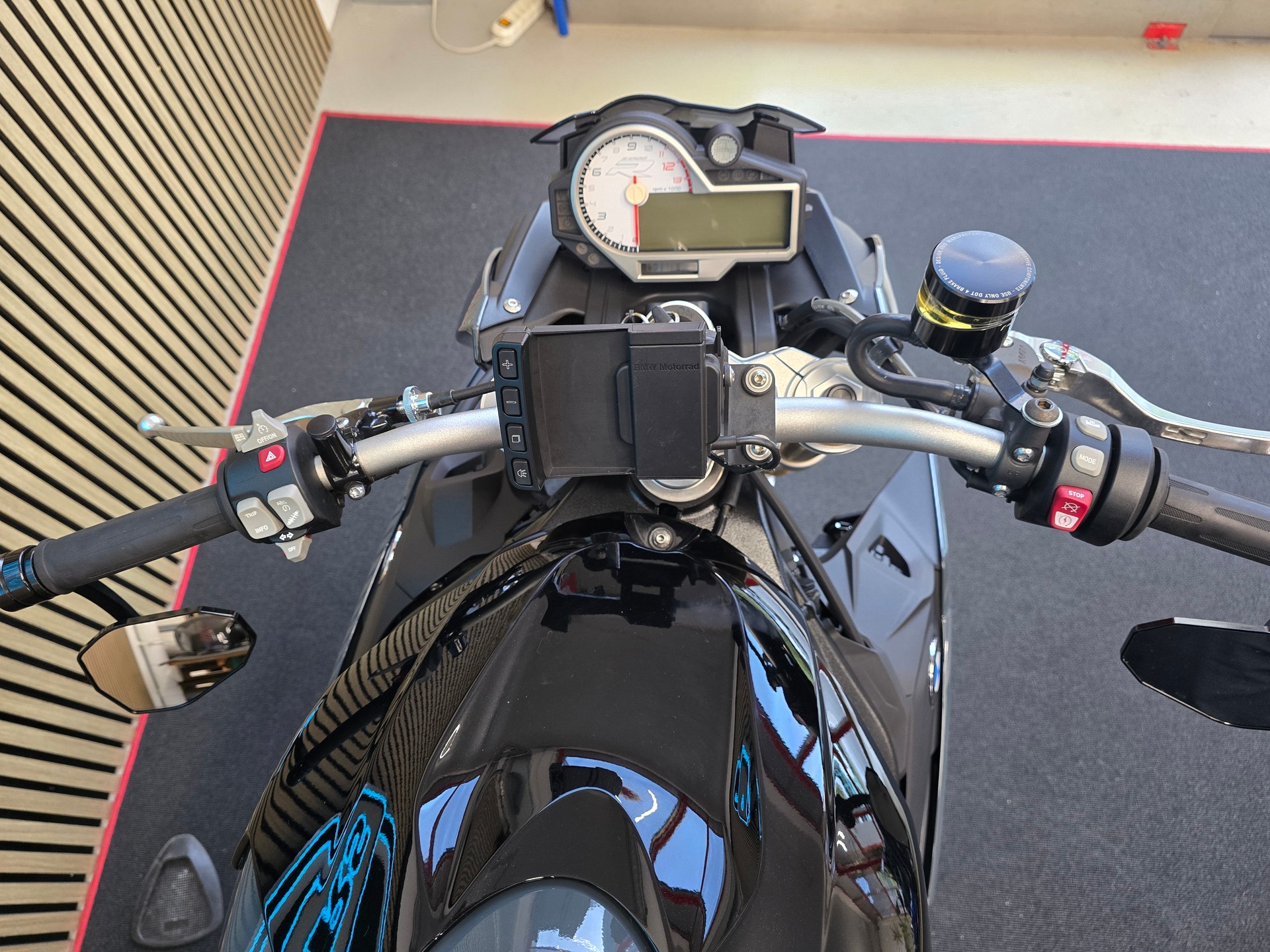 BMW S 1000 R ABS-image-8