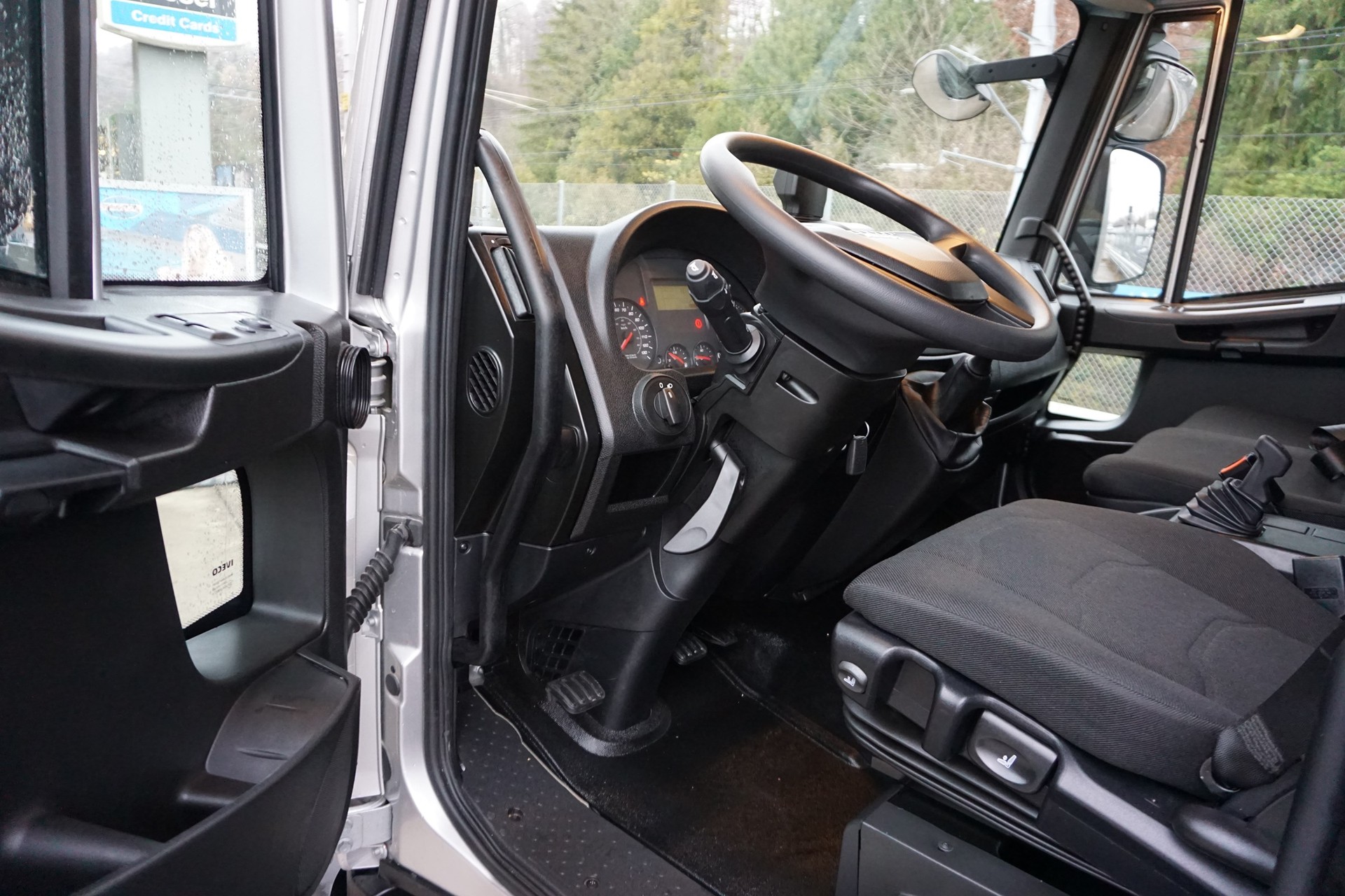 IVECO EUROCARGO 80-190 PFERDETRANSPORTER-image-6