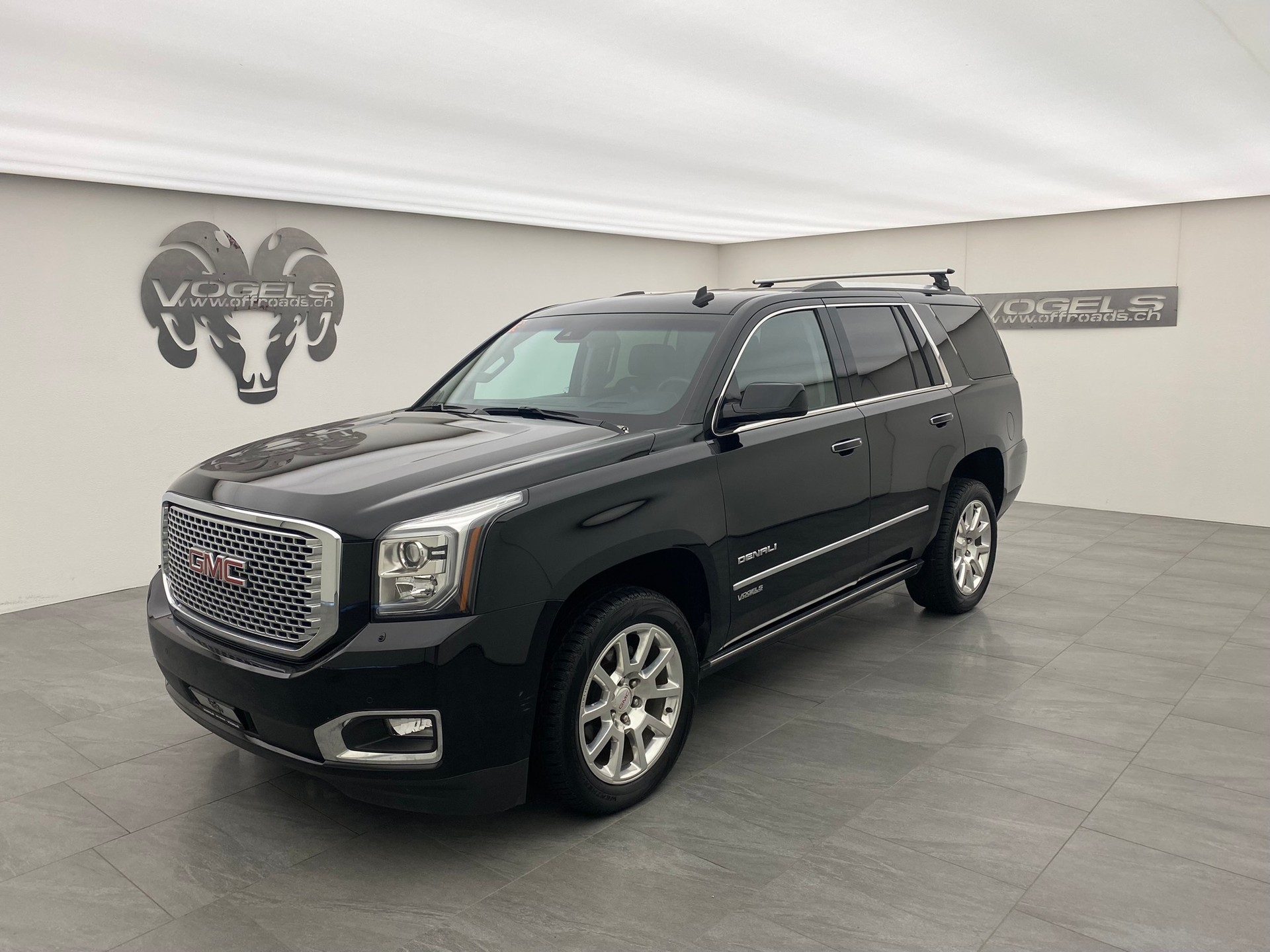 GMC Yukon Denali 6.2