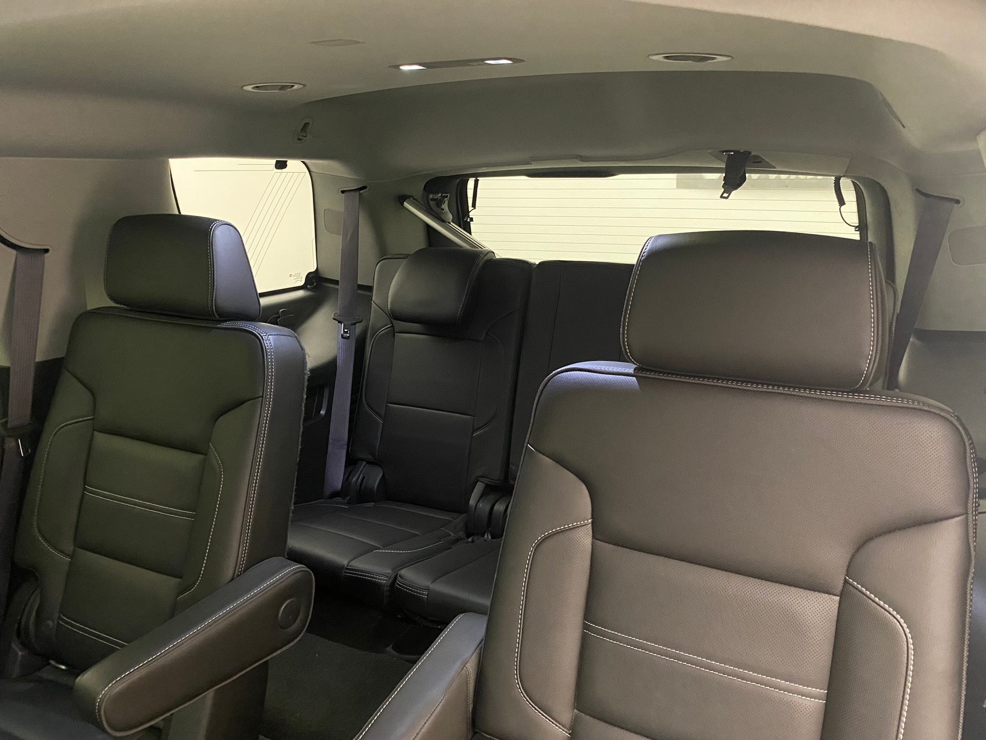 GMC Yukon Denali 6.2-image-9