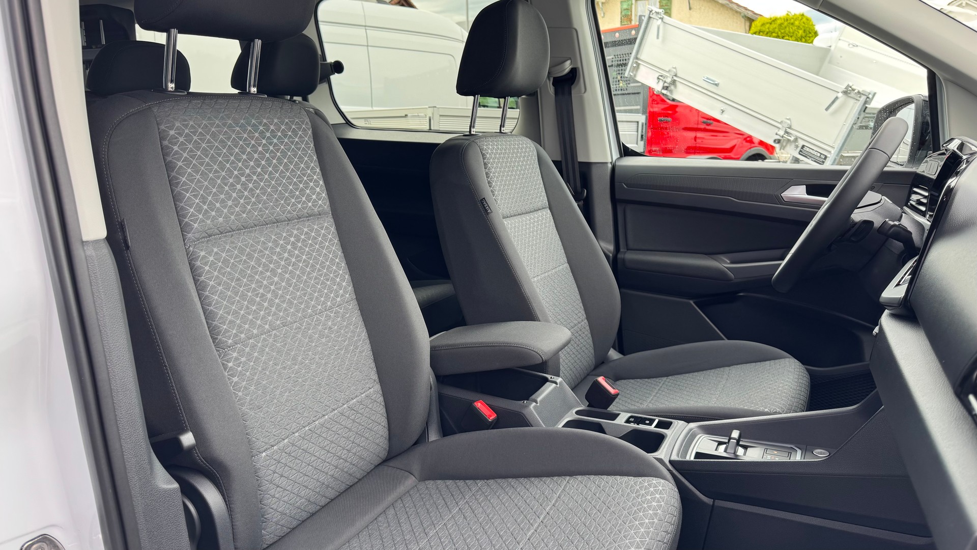 FORD TOURNEO CONNECT Grand 2.0 EcoB Titanium/122CV/Aut.-image-10