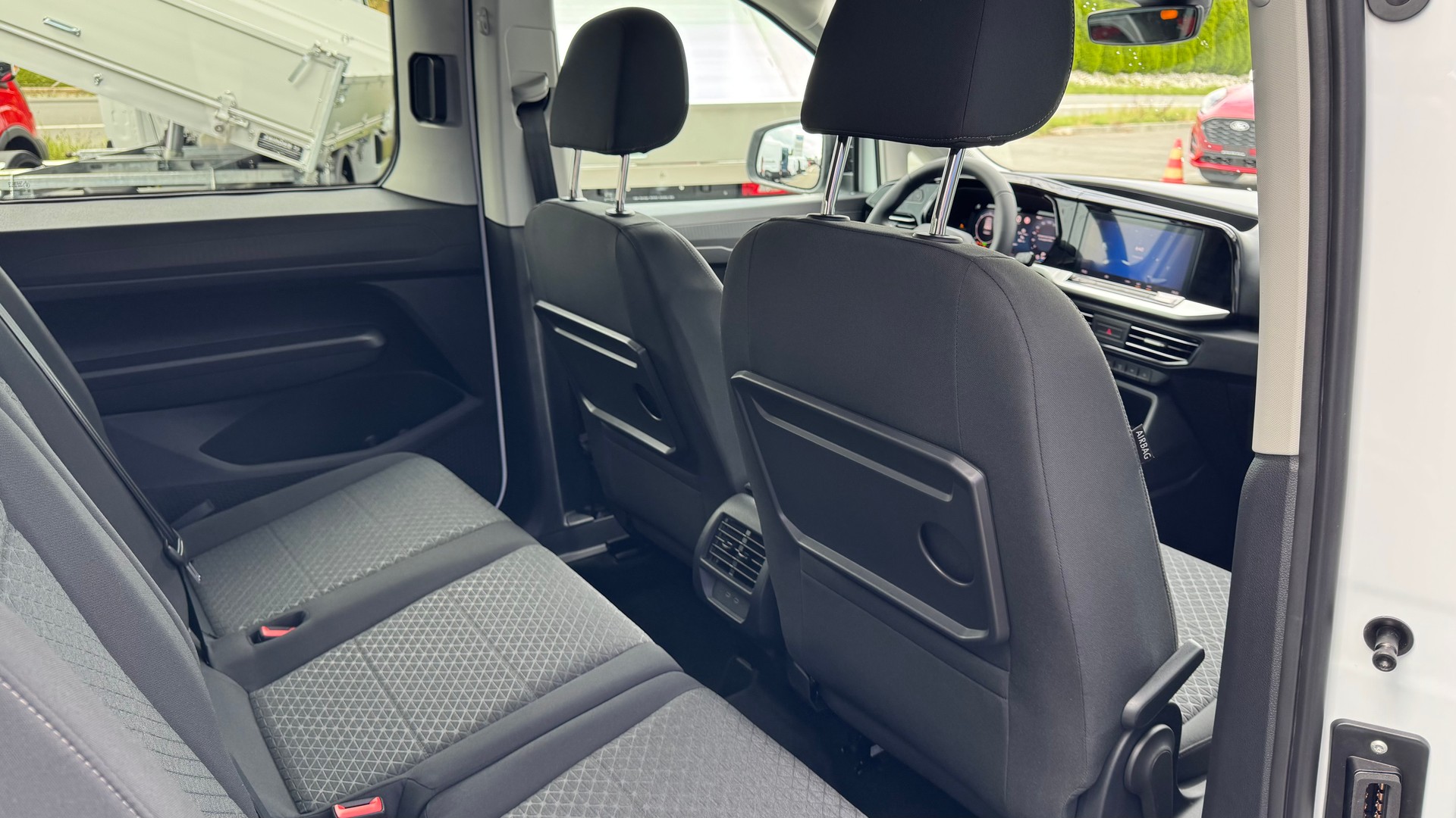 FORD TOURNEO CONNECT Grand 2.0 EcoB Titanium/122CV/Aut.-image-12