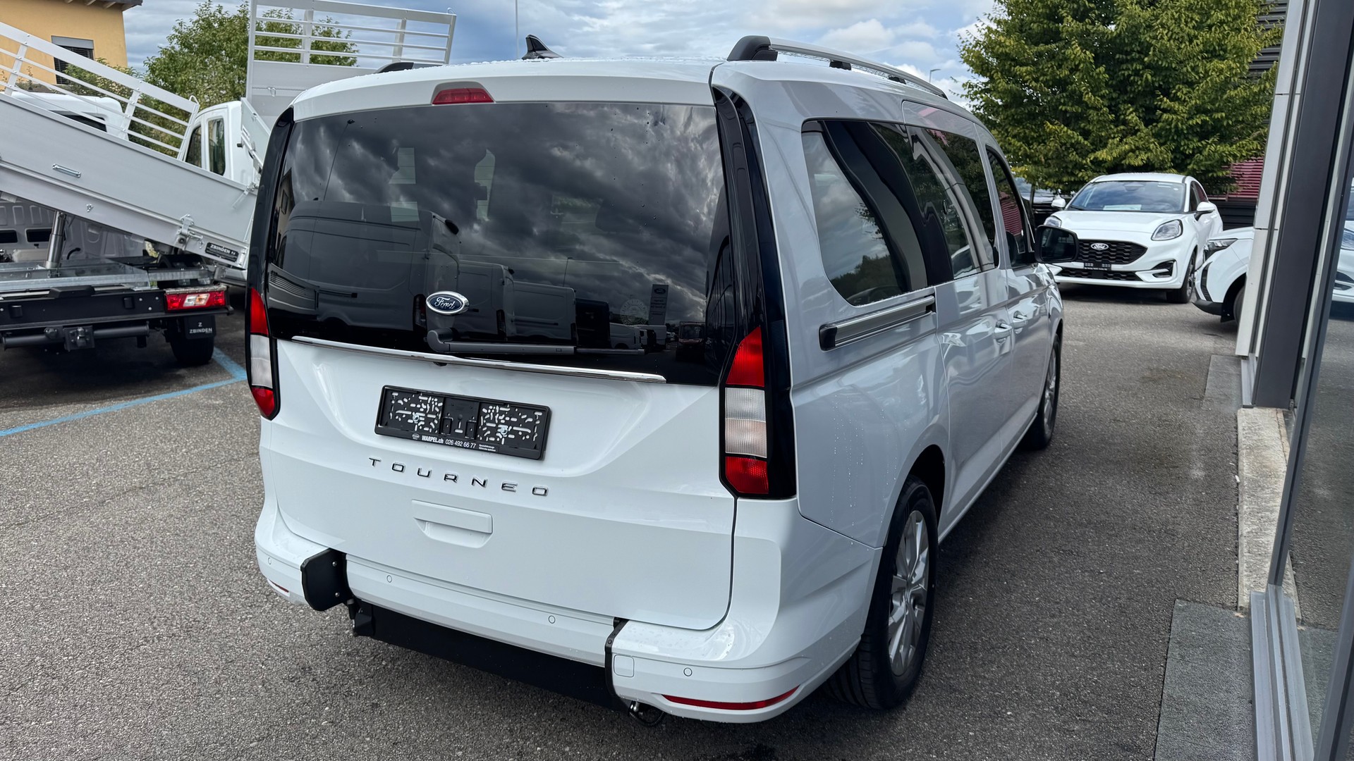 FORD TOURNEO CONNECT Grand 2.0 EcoB Titanium/122CV/Aut.-image-5