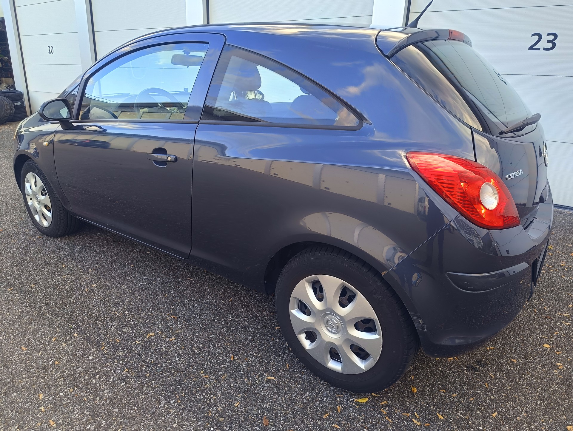 OPEL Corsa 1.4 TP Enjoy-image-4