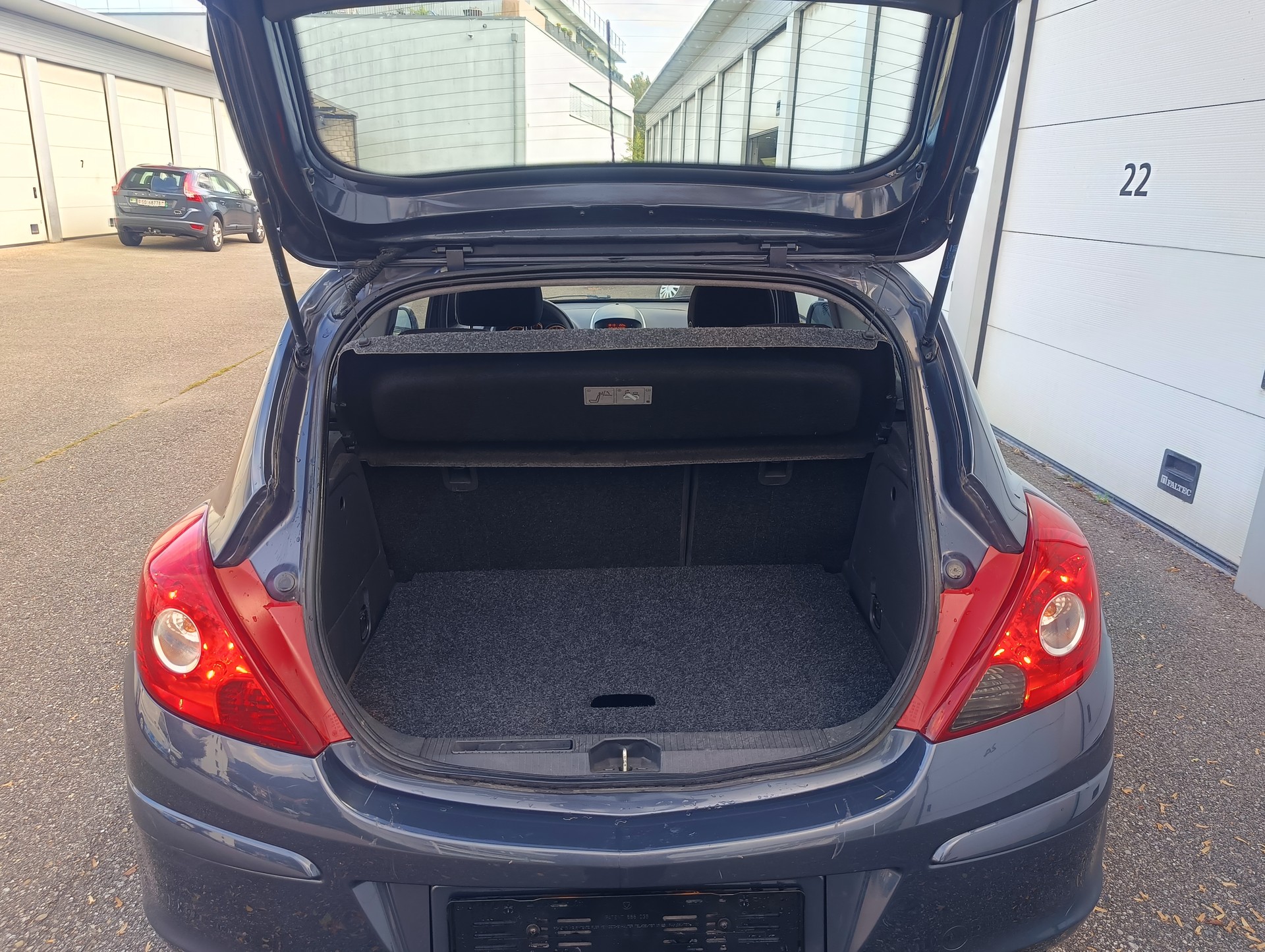 OPEL Corsa 1.4 TP Enjoy-image-7