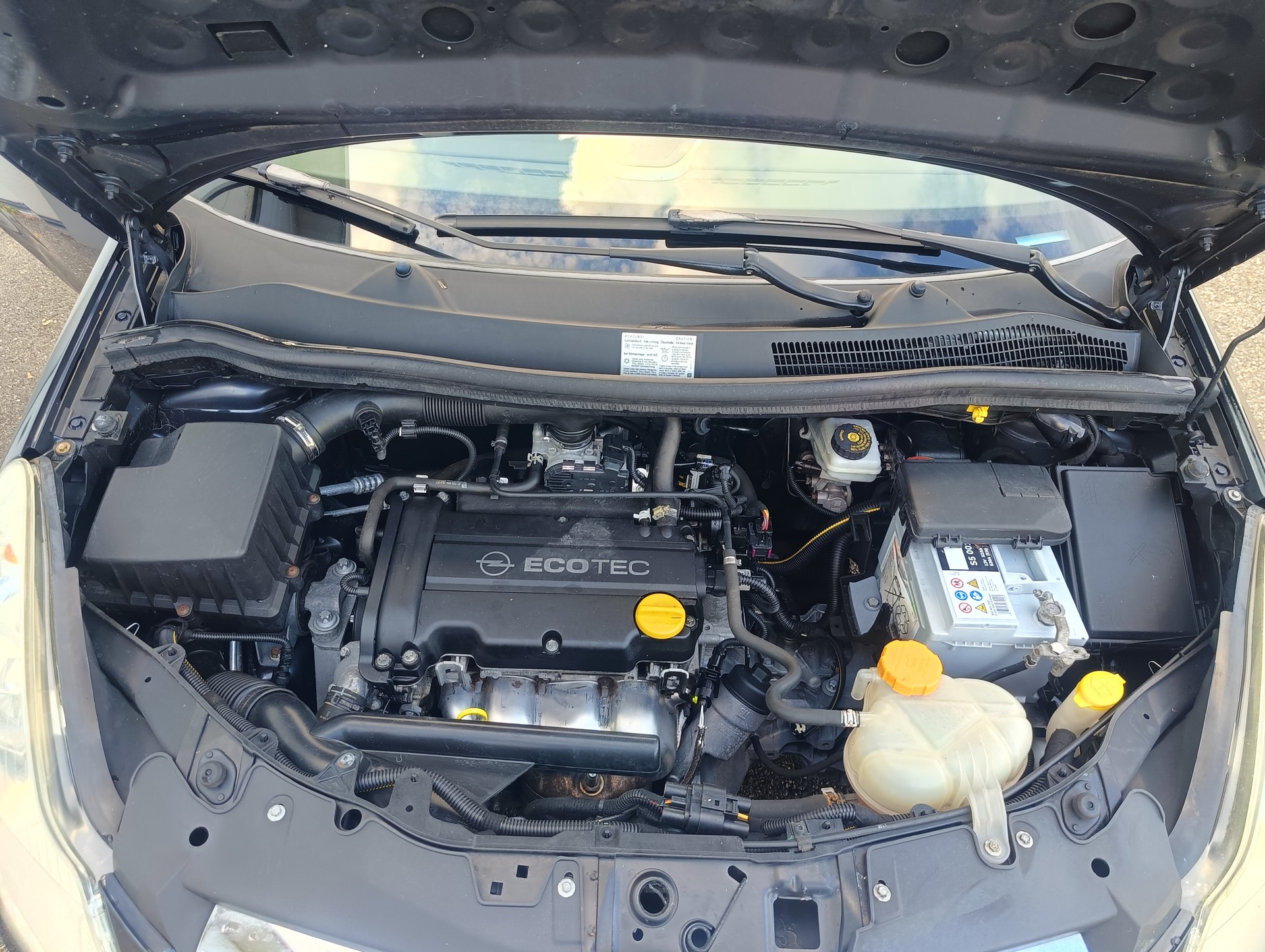 OPEL Corsa 1.4 TP Enjoy-image-10