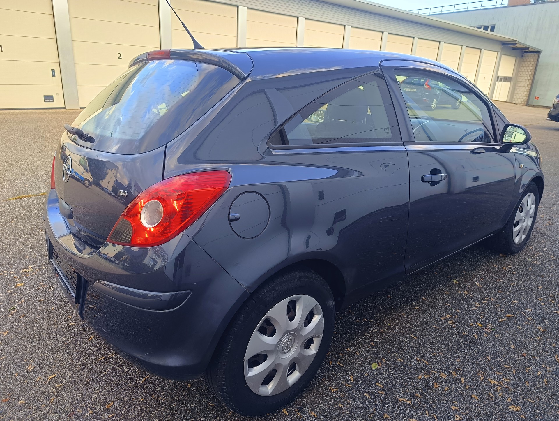 OPEL Corsa 1.4 TP Enjoy-image-3