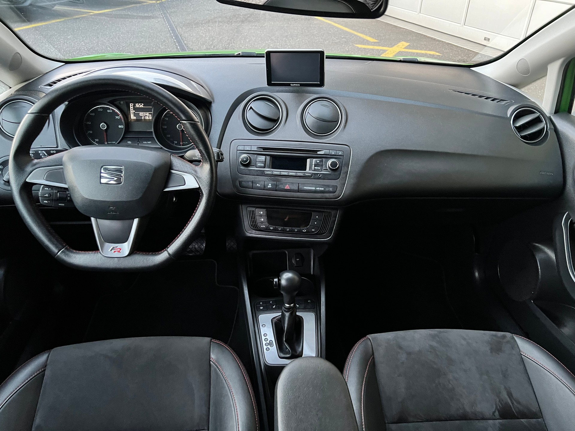 SEAT Ibiza 1.2 TSI FR DSG-image-8
